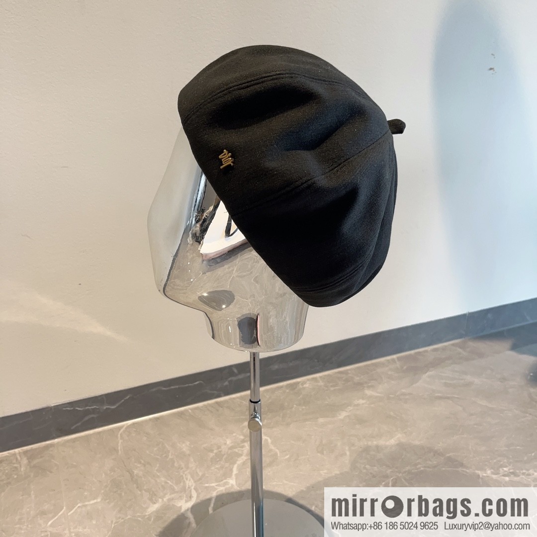 Dior star horn beret