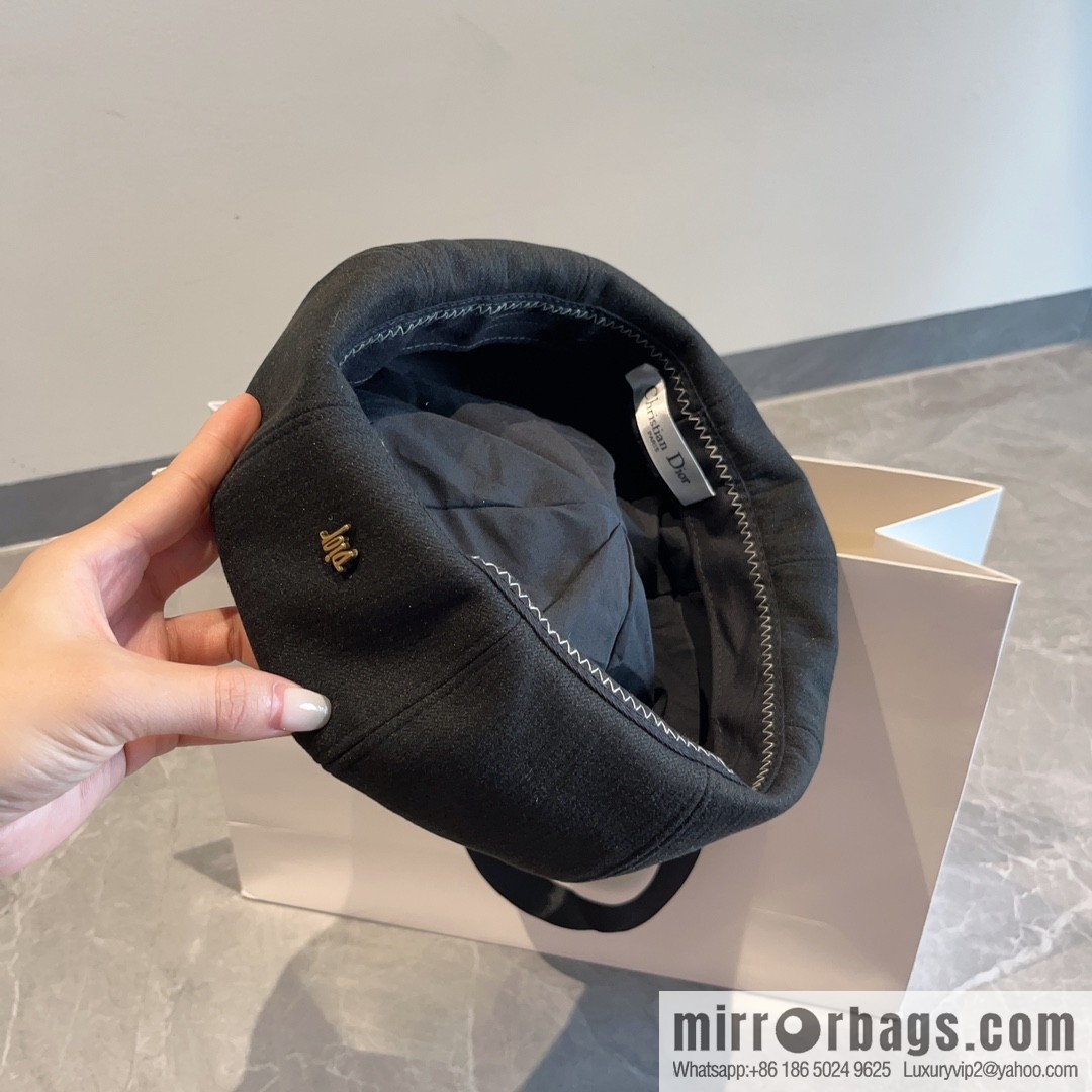 Dior star horn beret