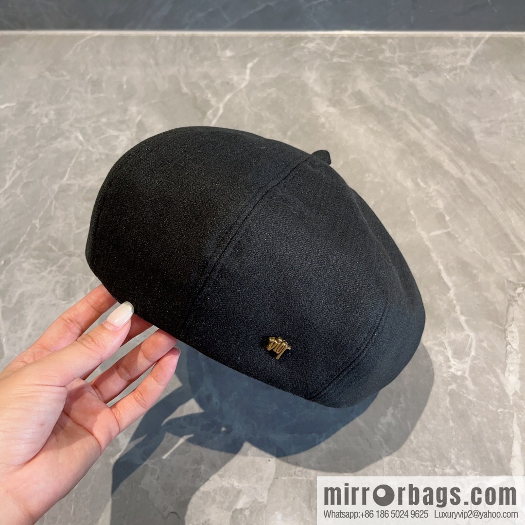 Dior star horn beret
