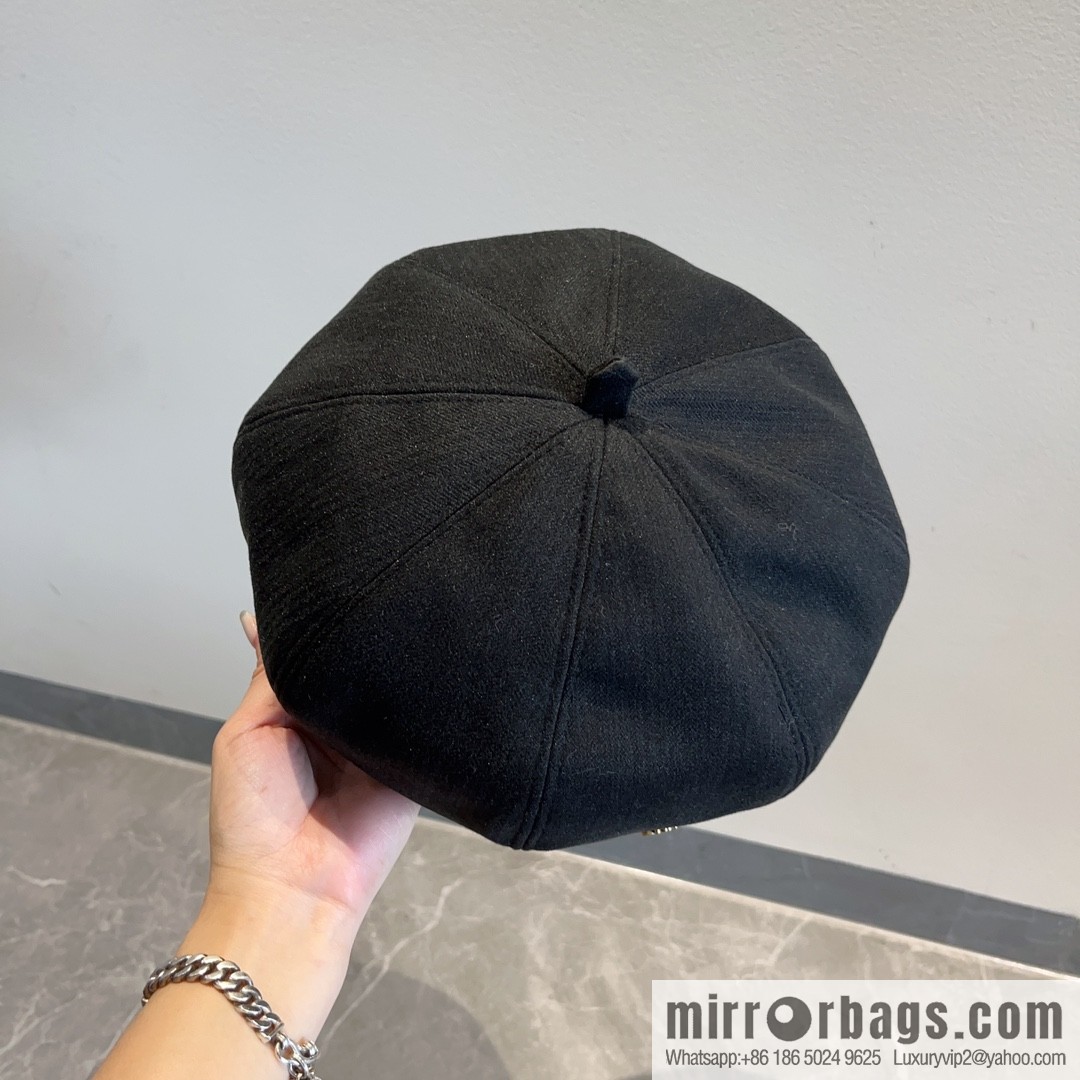 Dior star horn beret
