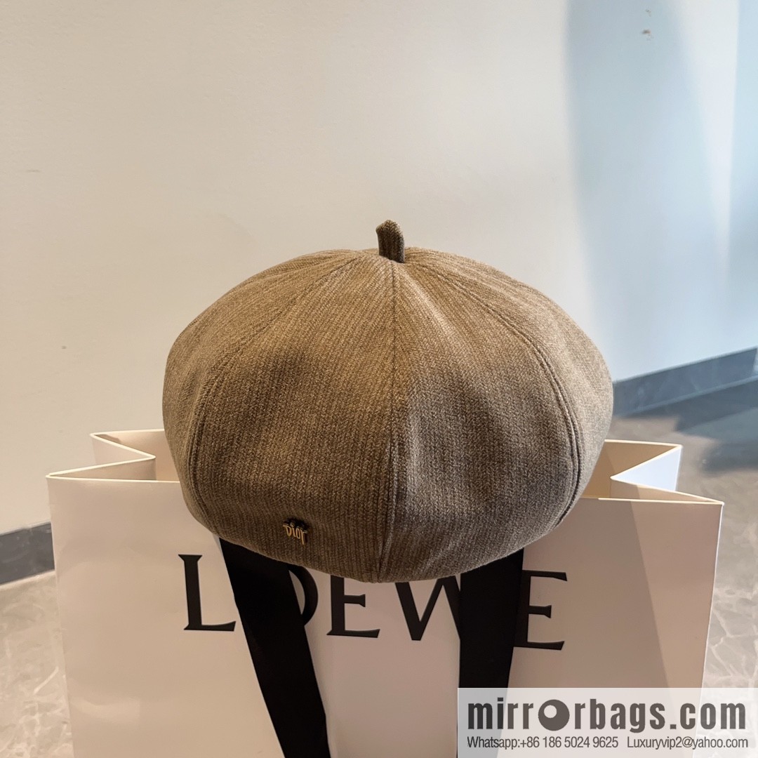 Dior star horn beret