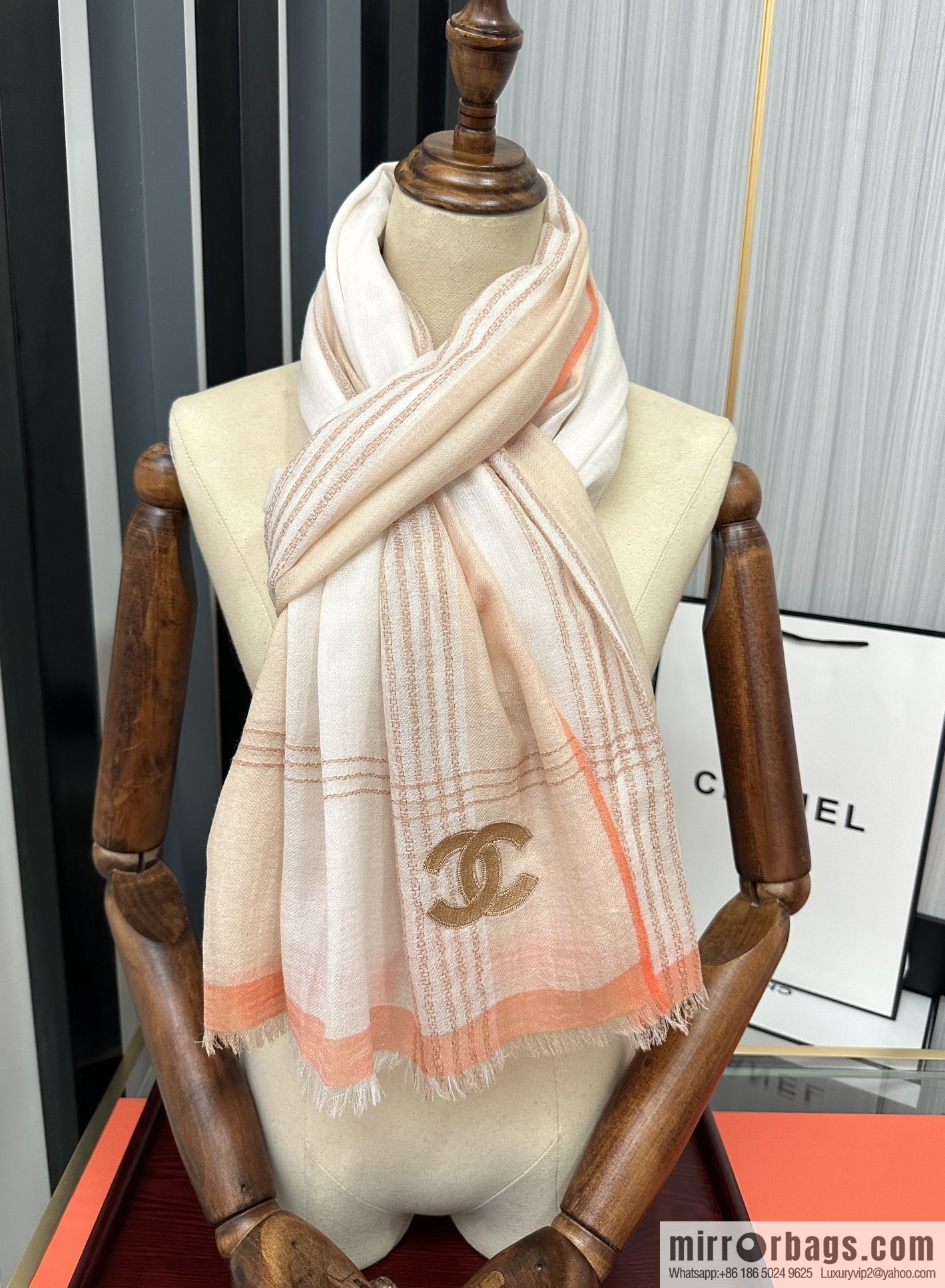 CHANEL Chanel cashmere scarf