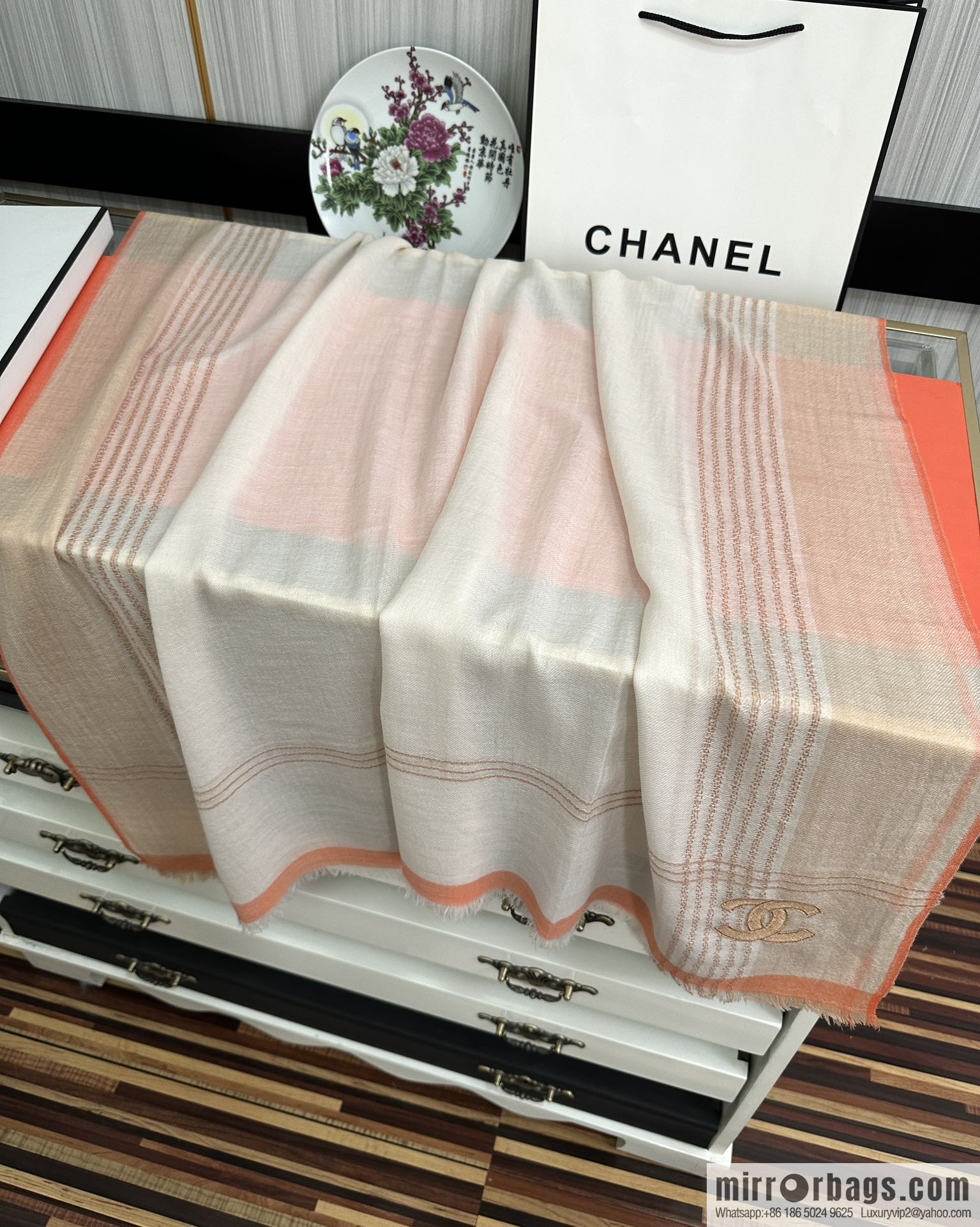 CHANEL Chanel cashmere scarf