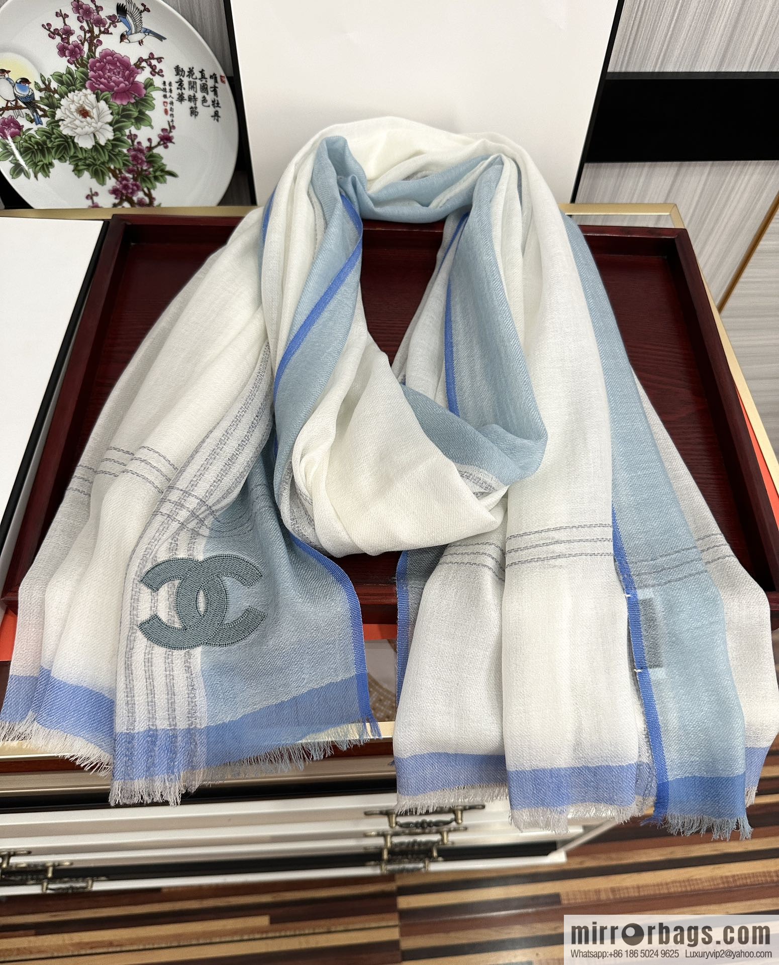 CHANEL Chanel cashmere scarf