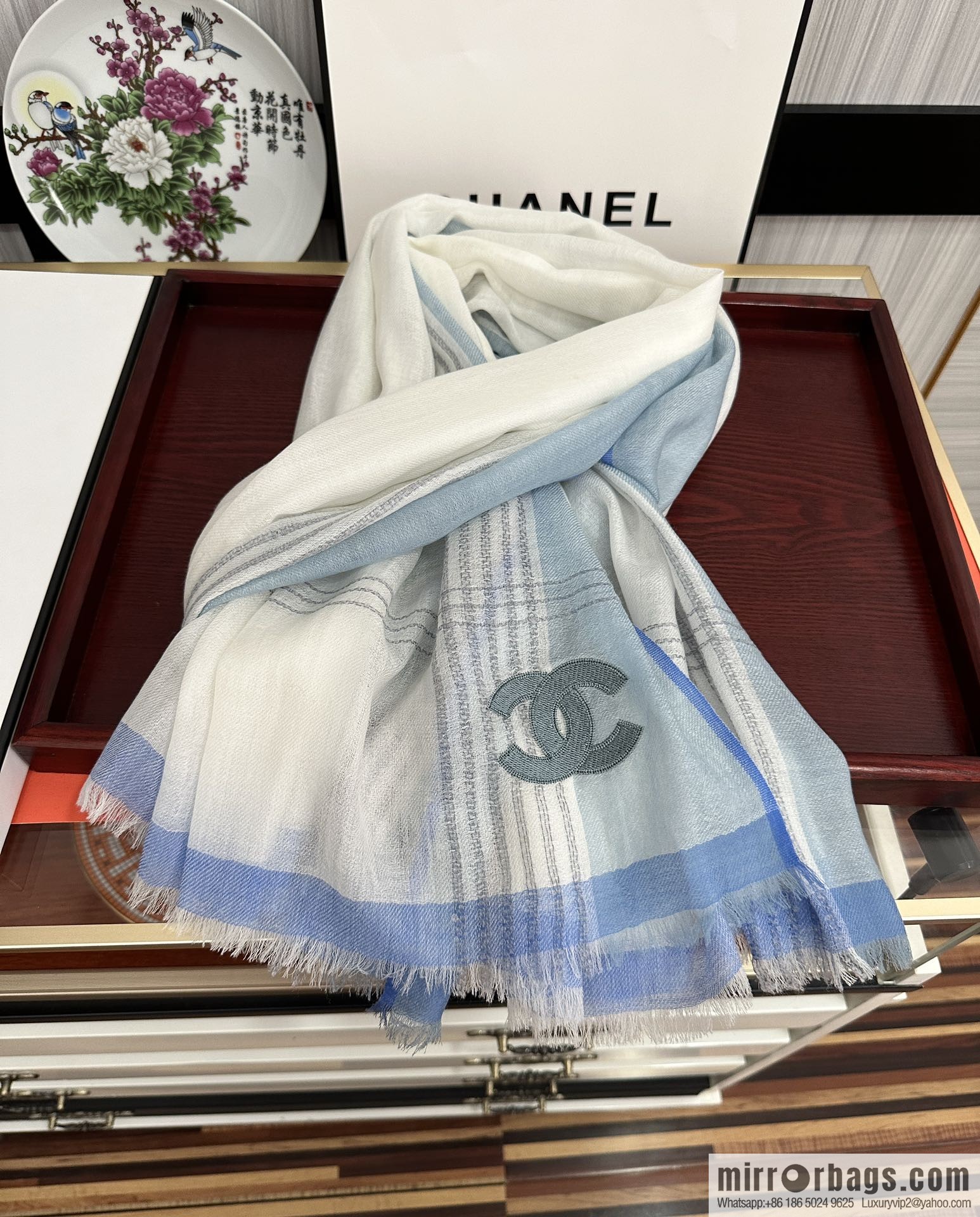 CHANEL Chanel cashmere scarf