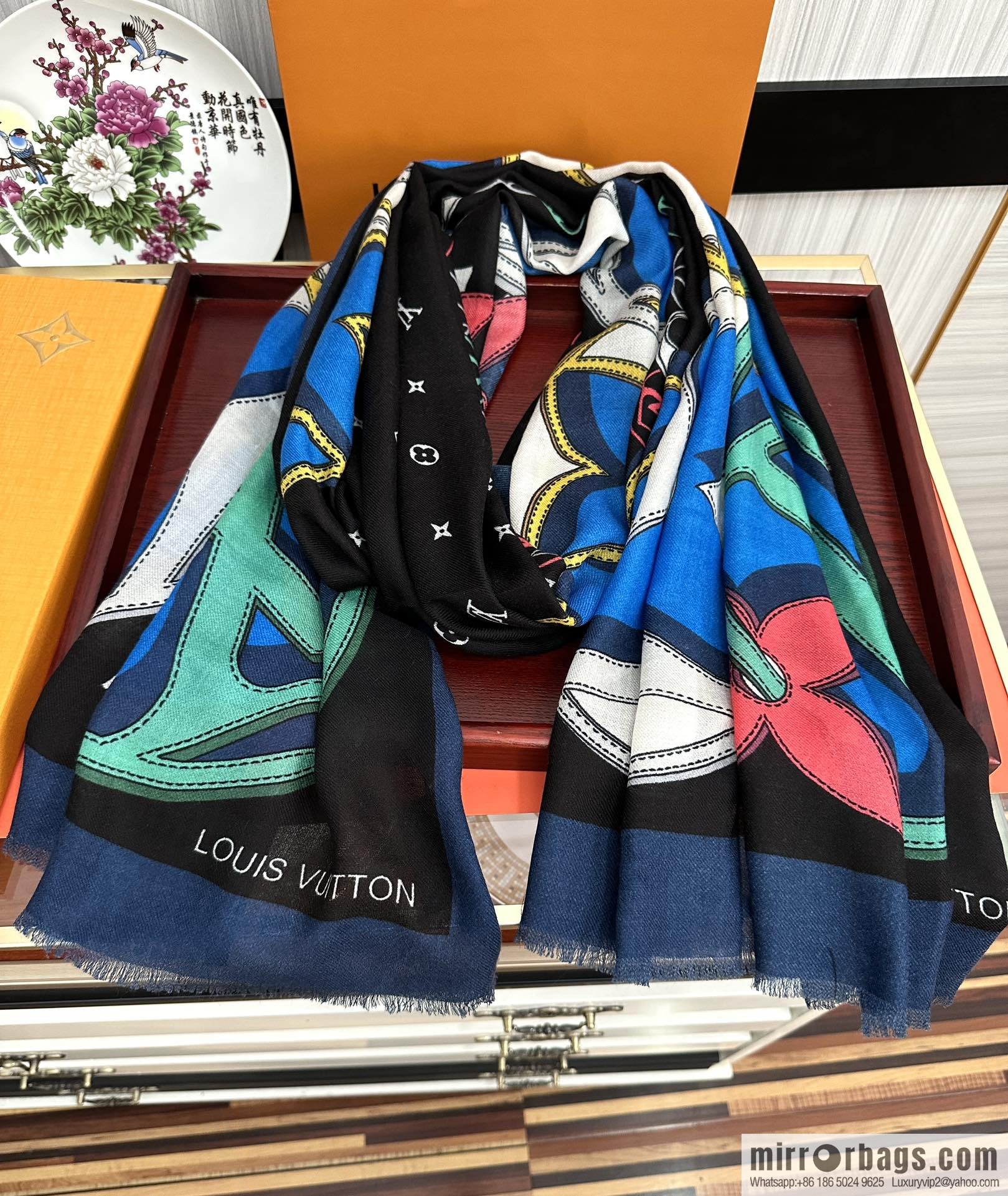 LV Louis Vuitton printed cashmere scarf