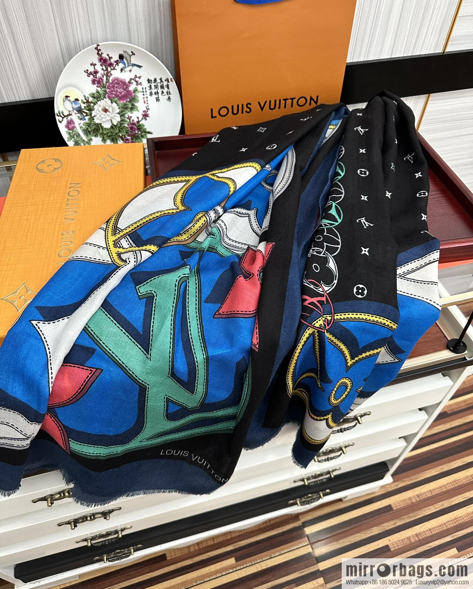 LV Louis Vuitton printed cashmere scarf