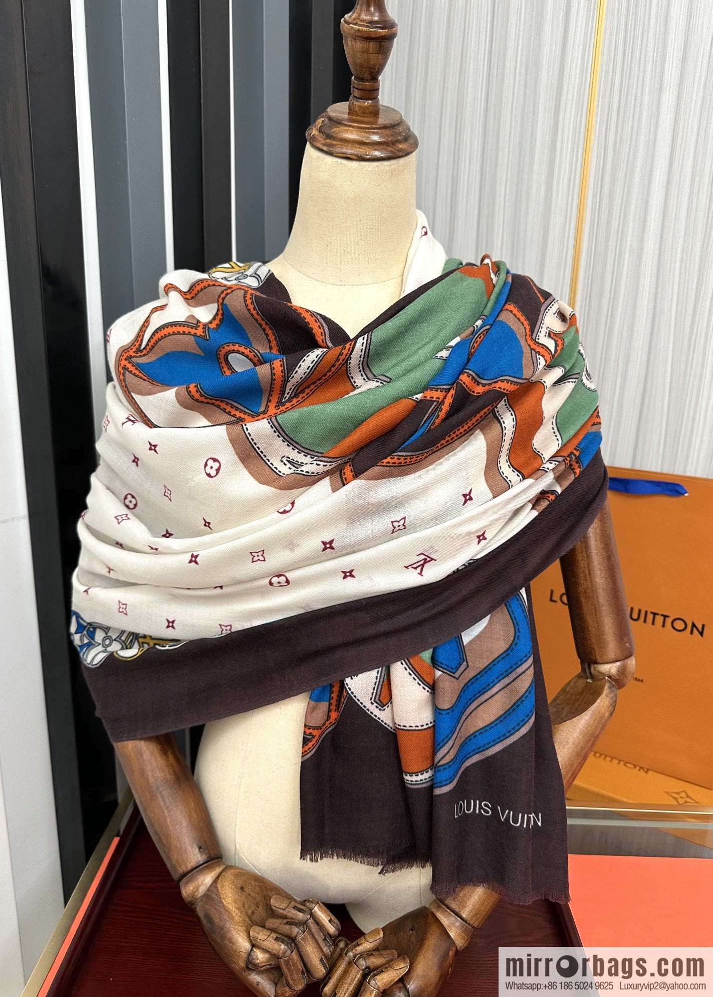 LV Louis Vuitton printed cashmere scarf