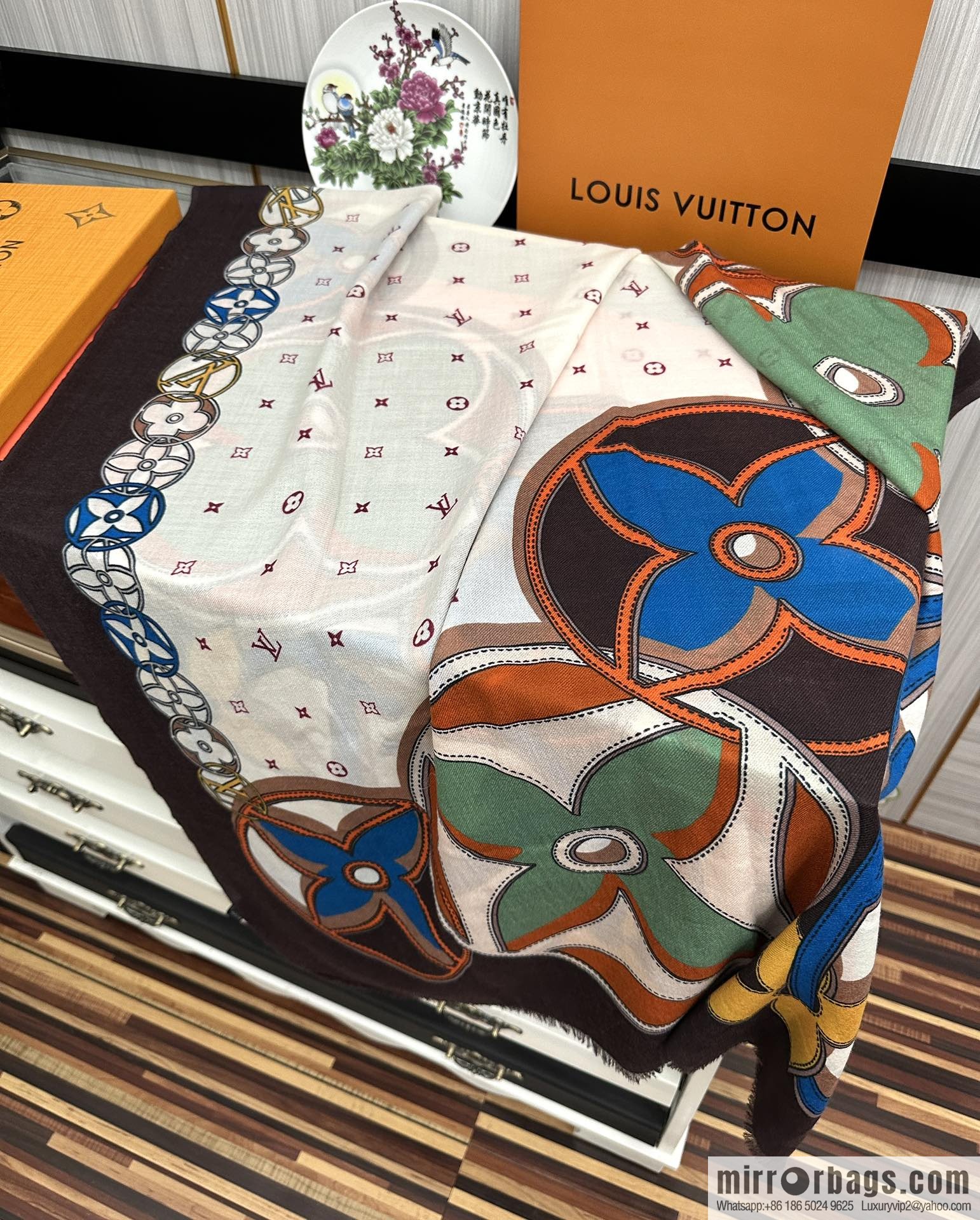 LV Louis Vuitton printed cashmere scarf