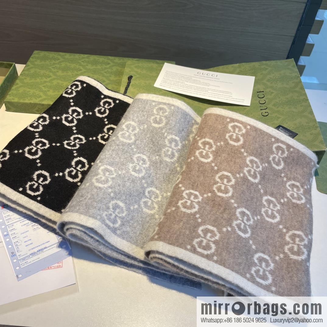GUCCI Gucci double-sided jacquard classic cashmere scarf