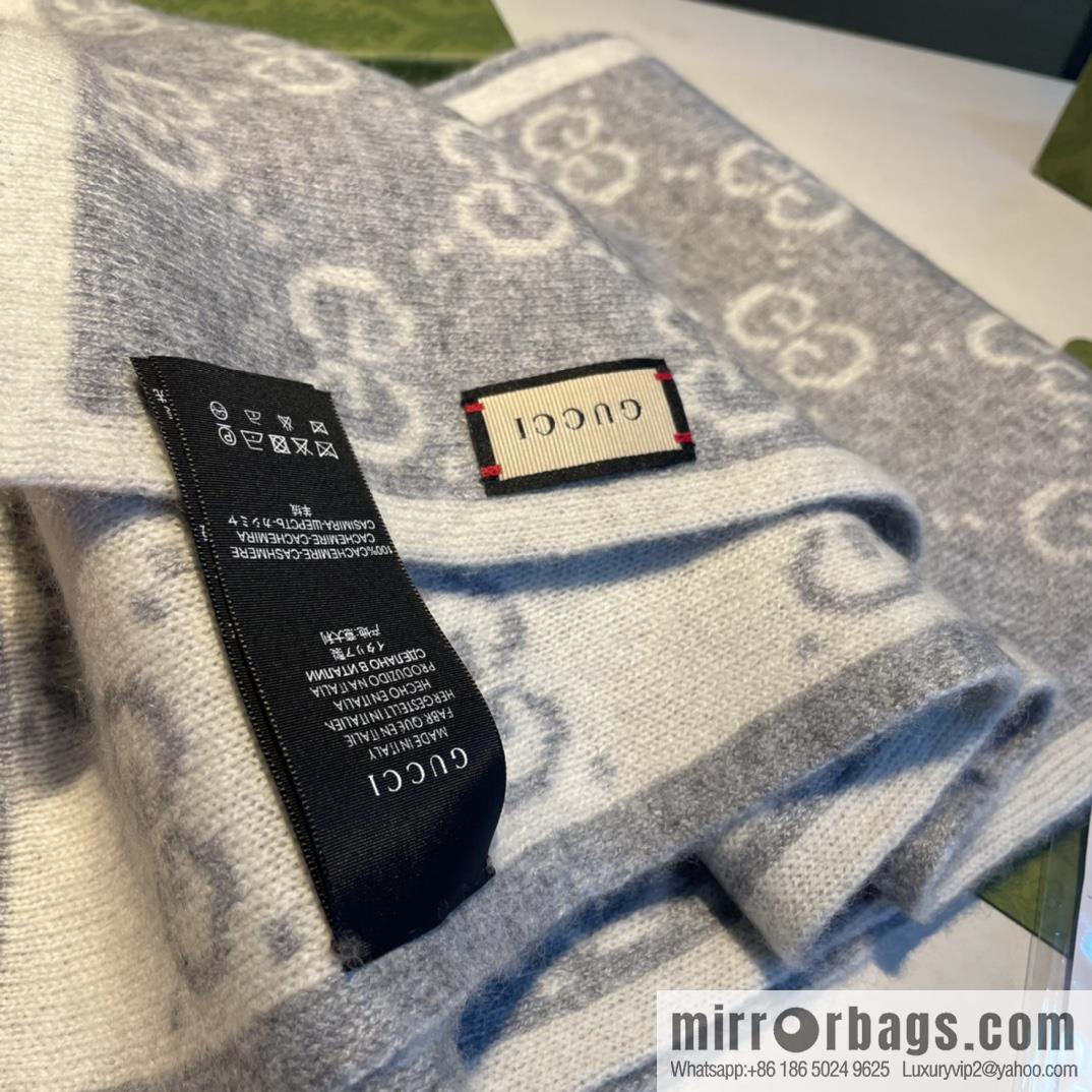 GUCCI Gucci double-sided jacquard classic cashmere scarf