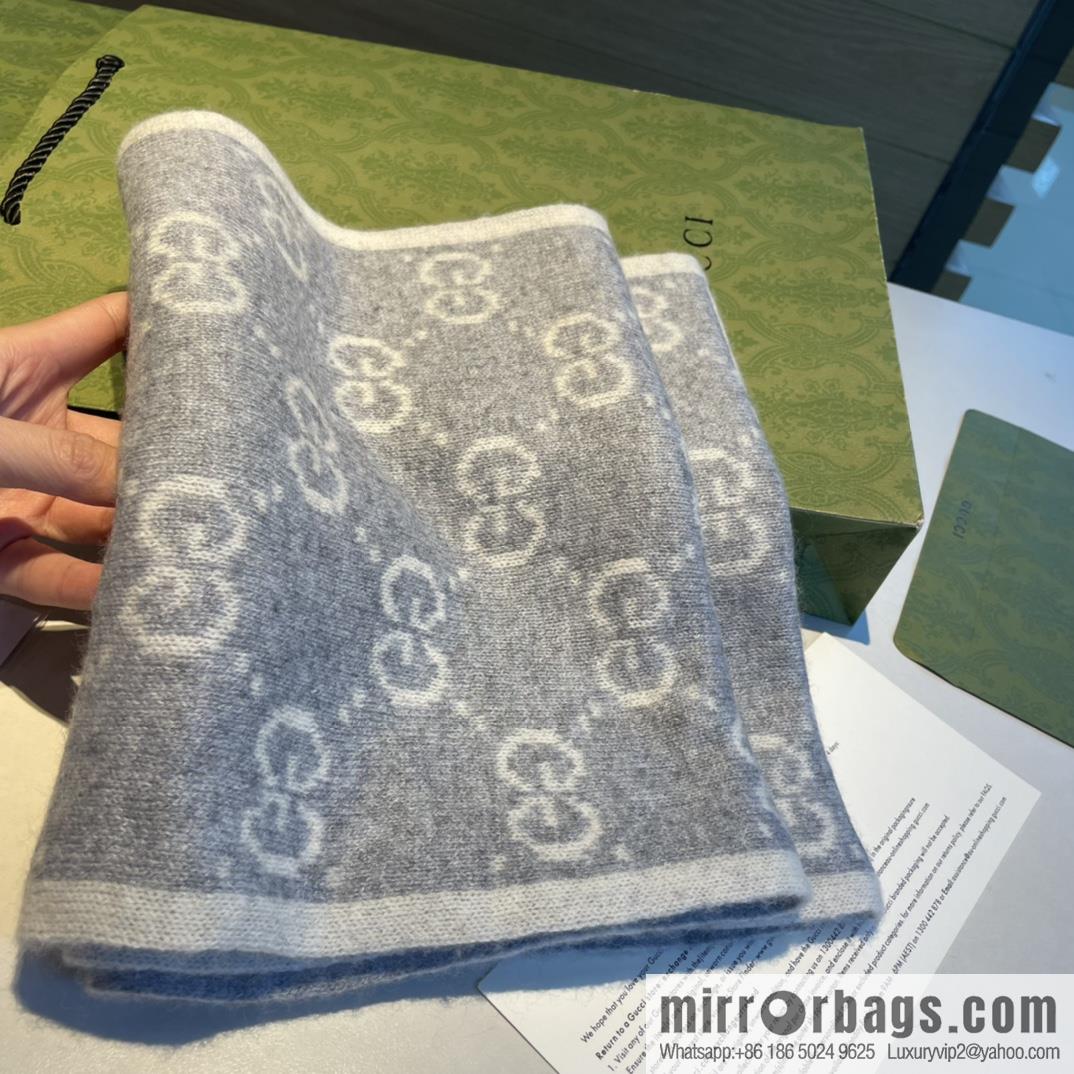 GUCCI Gucci double-sided jacquard classic cashmere scarf
