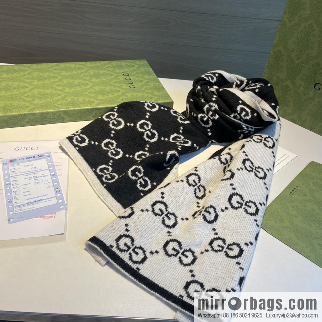 GUCCI Gucci double-sided jacquard classic cashmere scarf