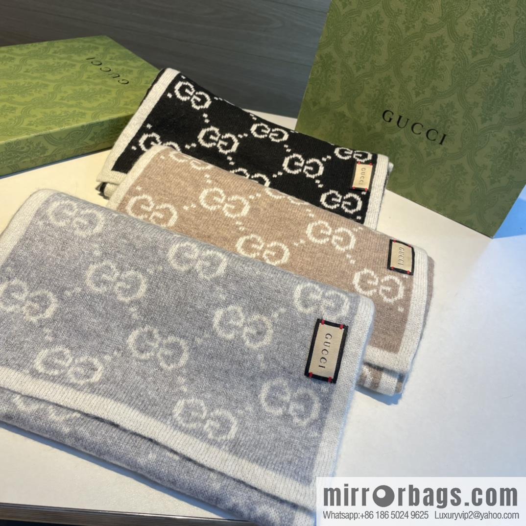 GUCCI Gucci double-sided jacquard classic cashmere scarf
