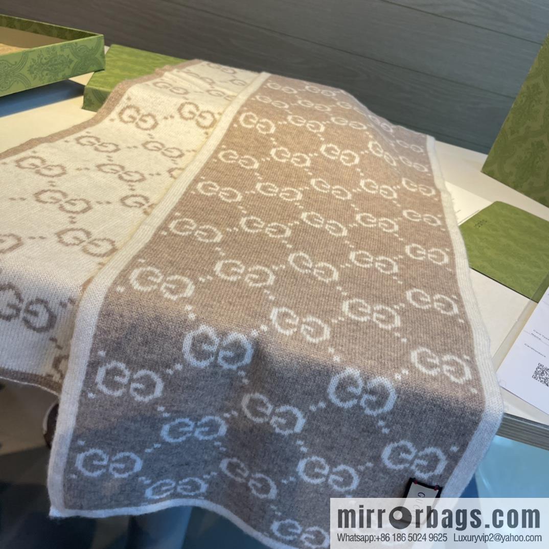 GUCCI Gucci double-sided jacquard classic cashmere scarf