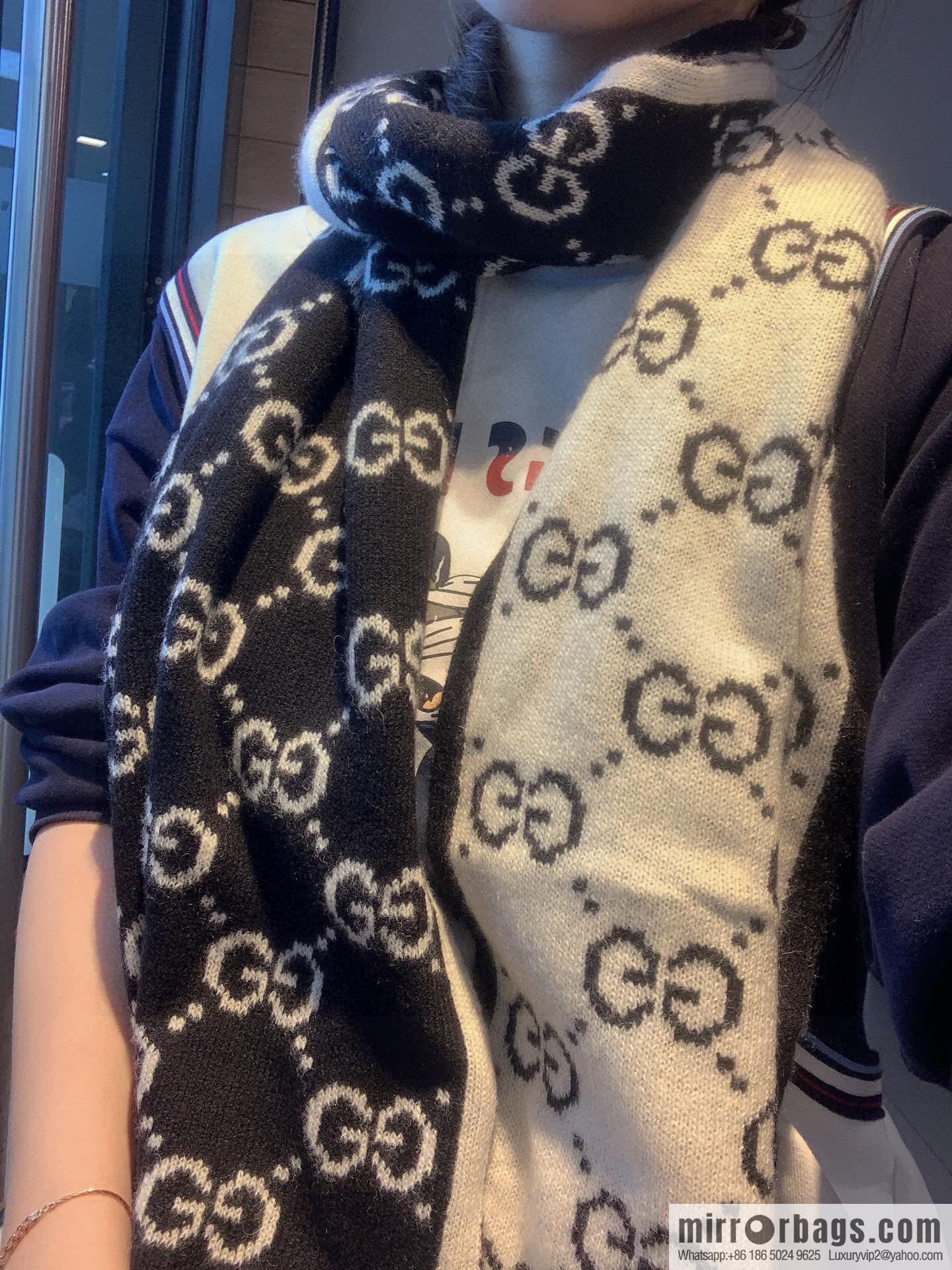 GUCCI Gucci double-sided jacquard classic cashmere scarf