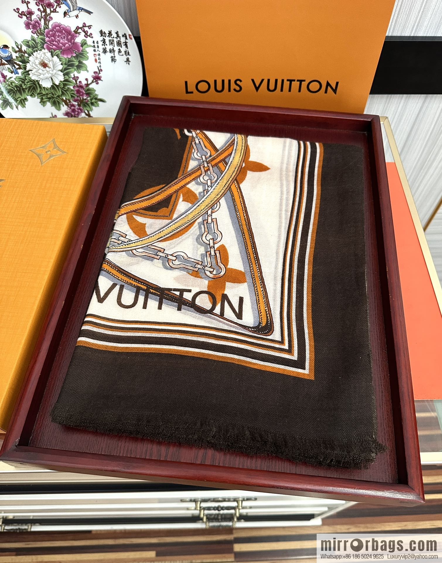 LV Louis Vuitton Double Sided 300 Ring Fleece Long Towel