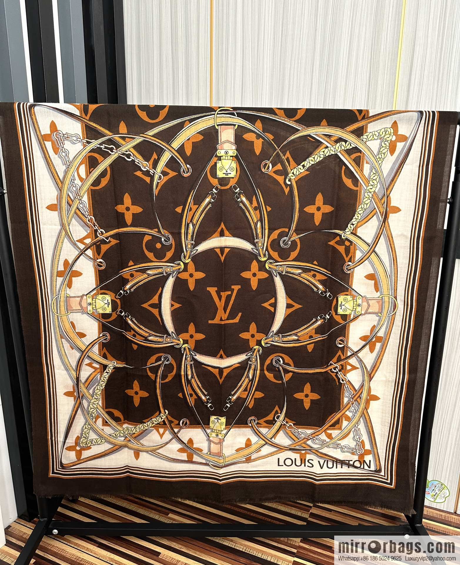 LV Louis Vuitton Double Sided 300 Ring Fleece Long Towel