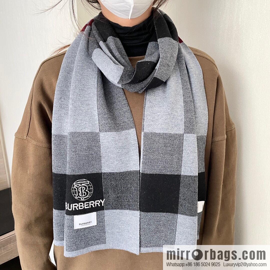 Burberry Burberry Classic War Horse 100% Imported Knitted Cashmere