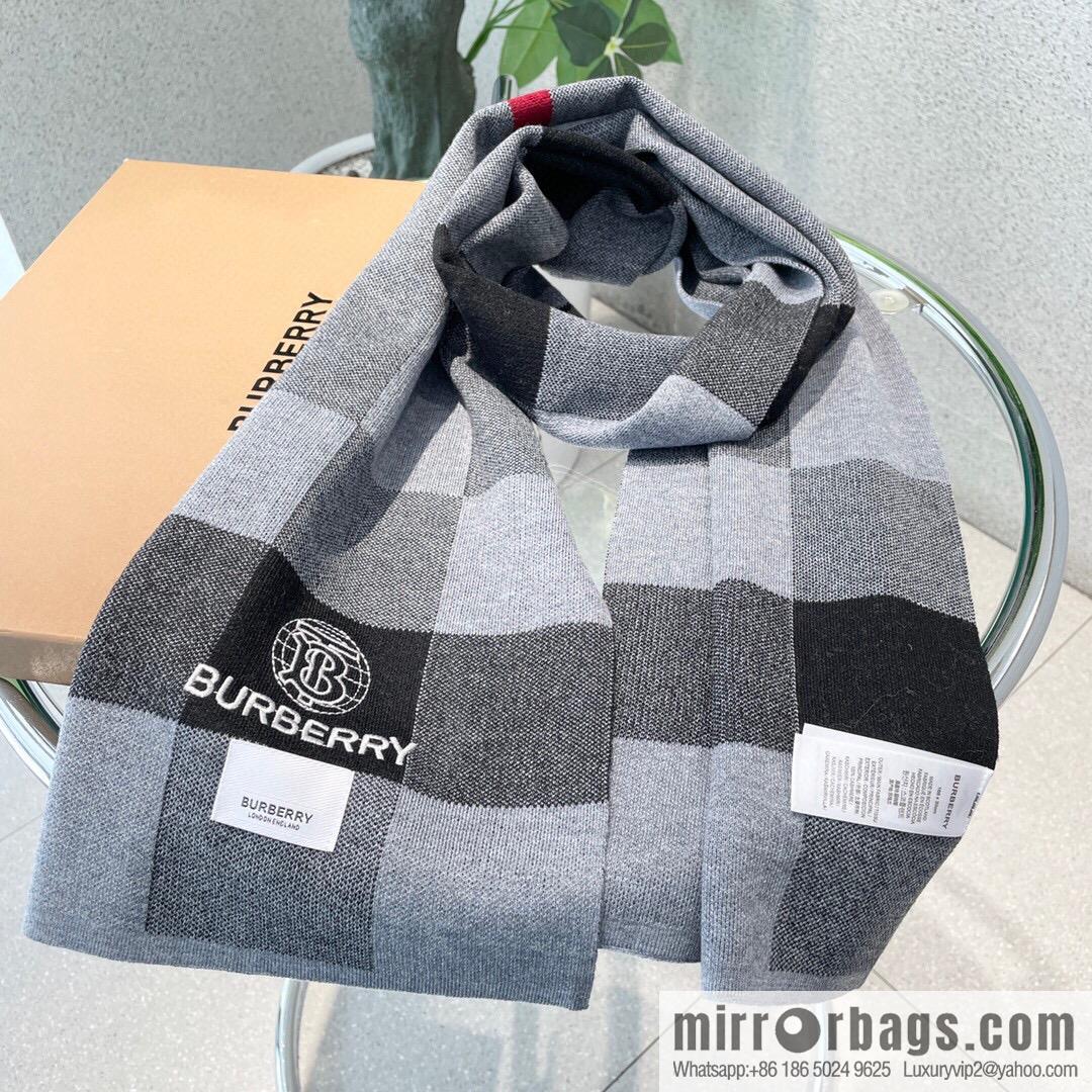 Burberry Burberry Classic War Horse 100% Imported Knitted Cashmere