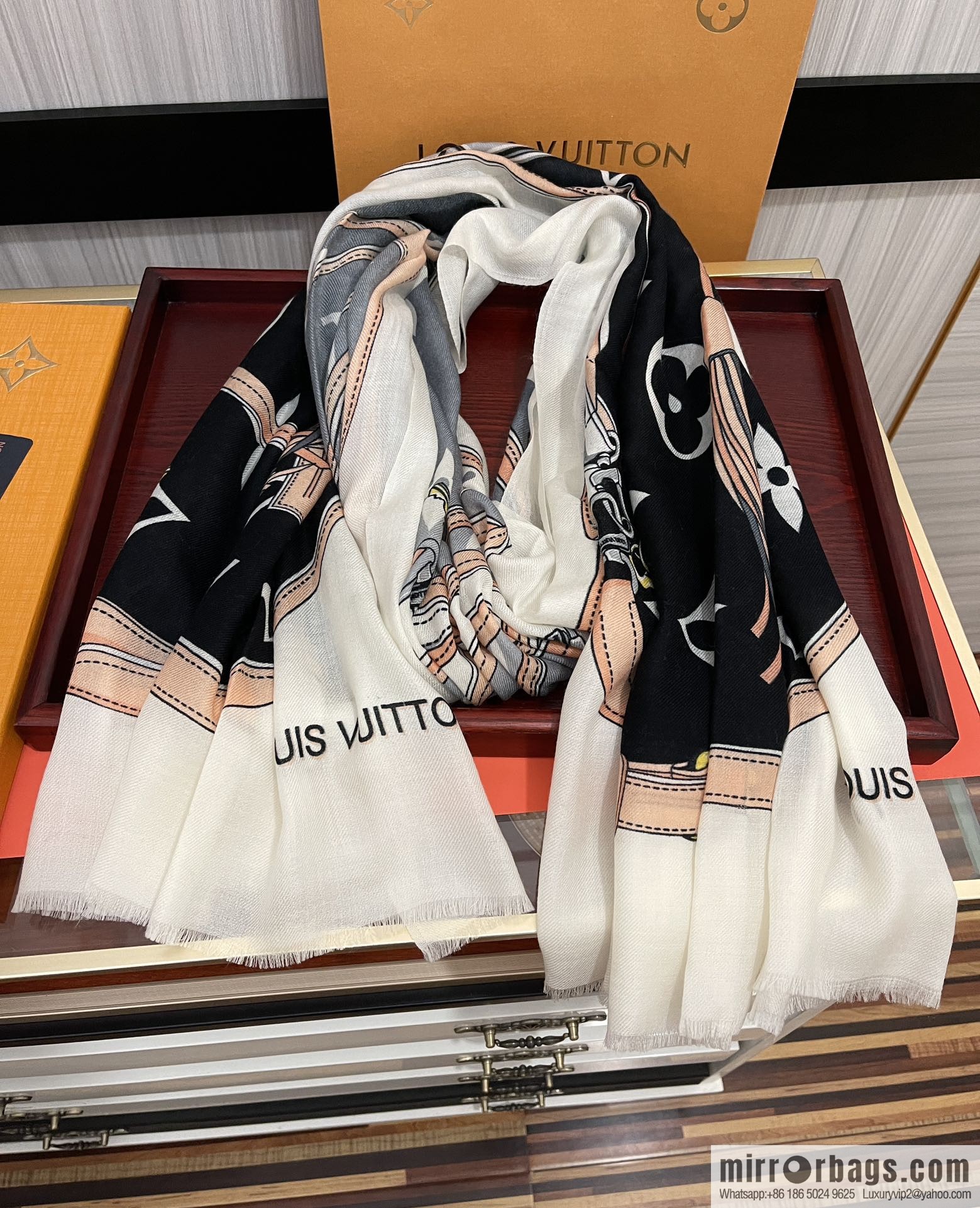 LV Louis Vuitton Ring Fleece Long Towel