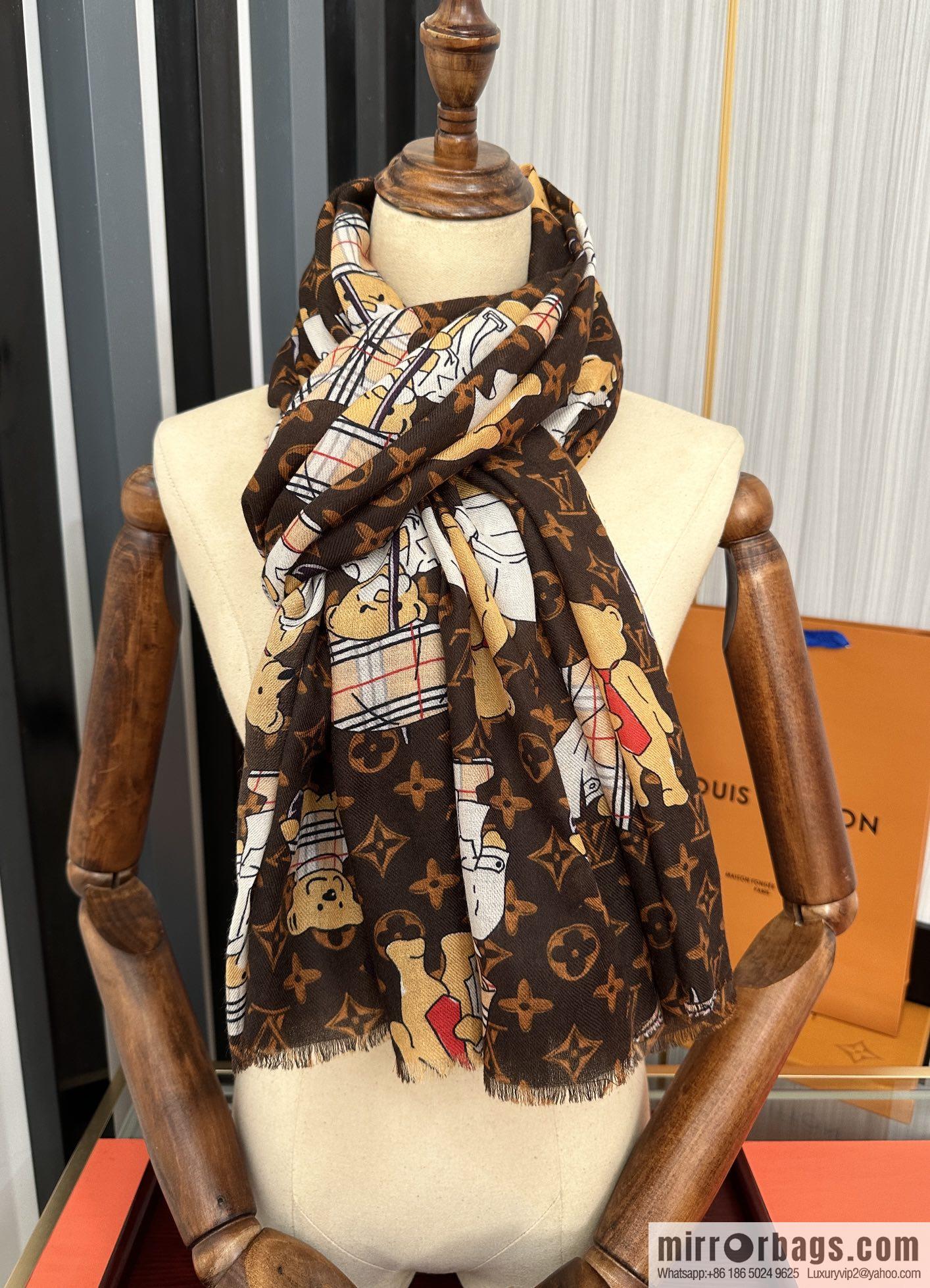 LV Louis Vuitton Bear Paradise Cashmere Scarf