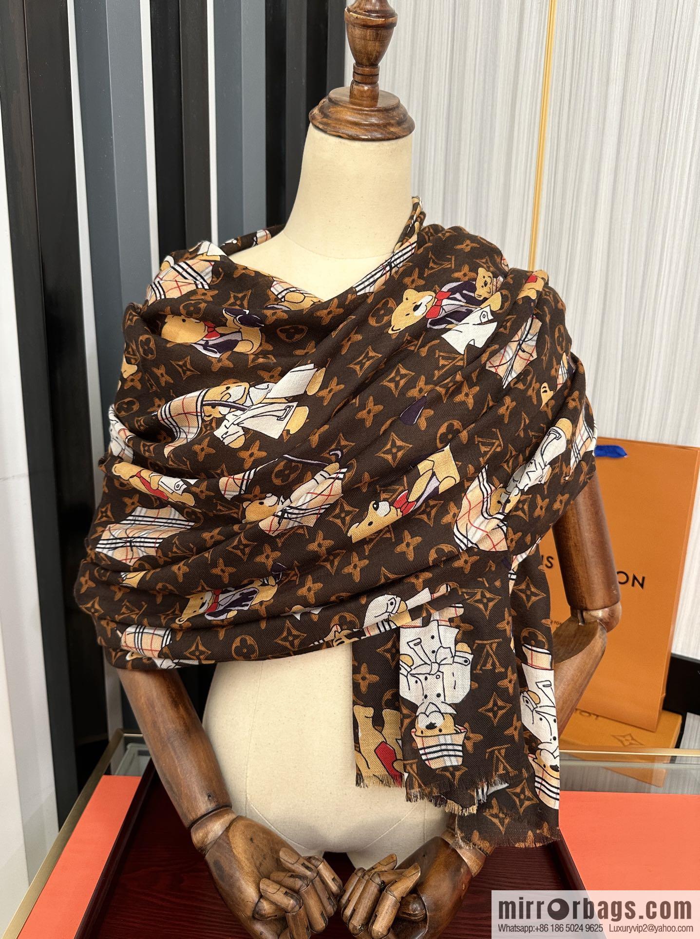 LV Louis Vuitton Bear Paradise Cashmere Scarf