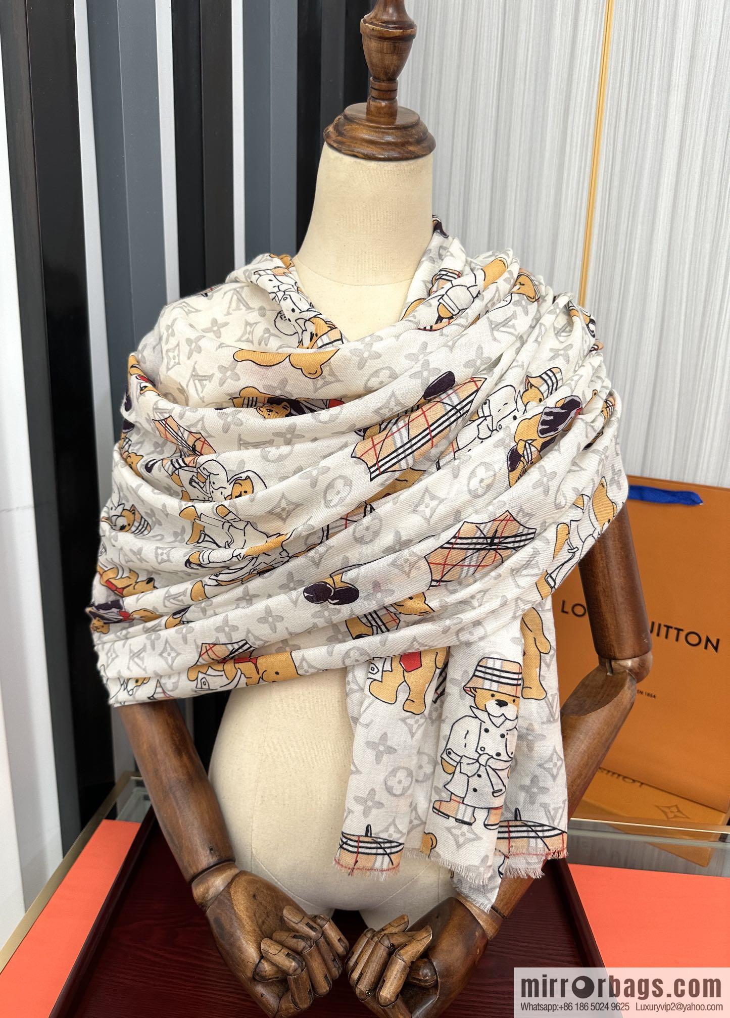LV Louis Vuitton Bear Paradise Cashmere Scarf