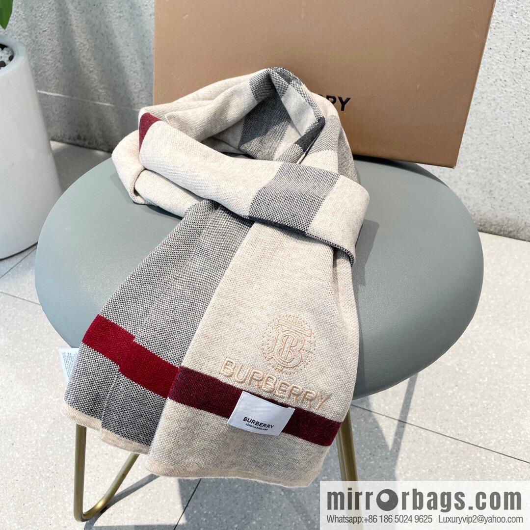 Burberry Burberry Classic Horse 100% Imported Knitted Cashmere Scarf