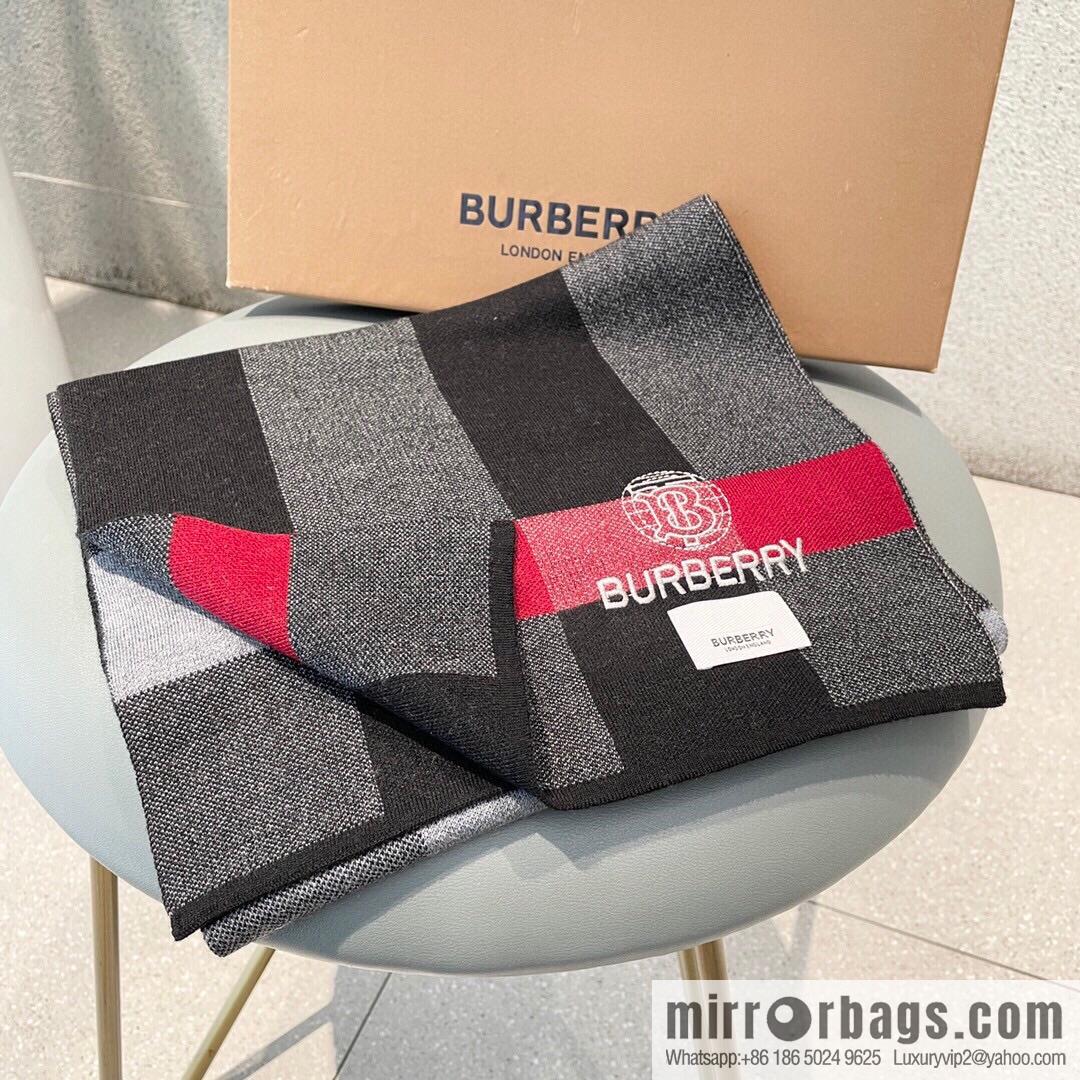 Burberry Burberry Classic Horse 100% Imported Knitted Cashmere Scarf