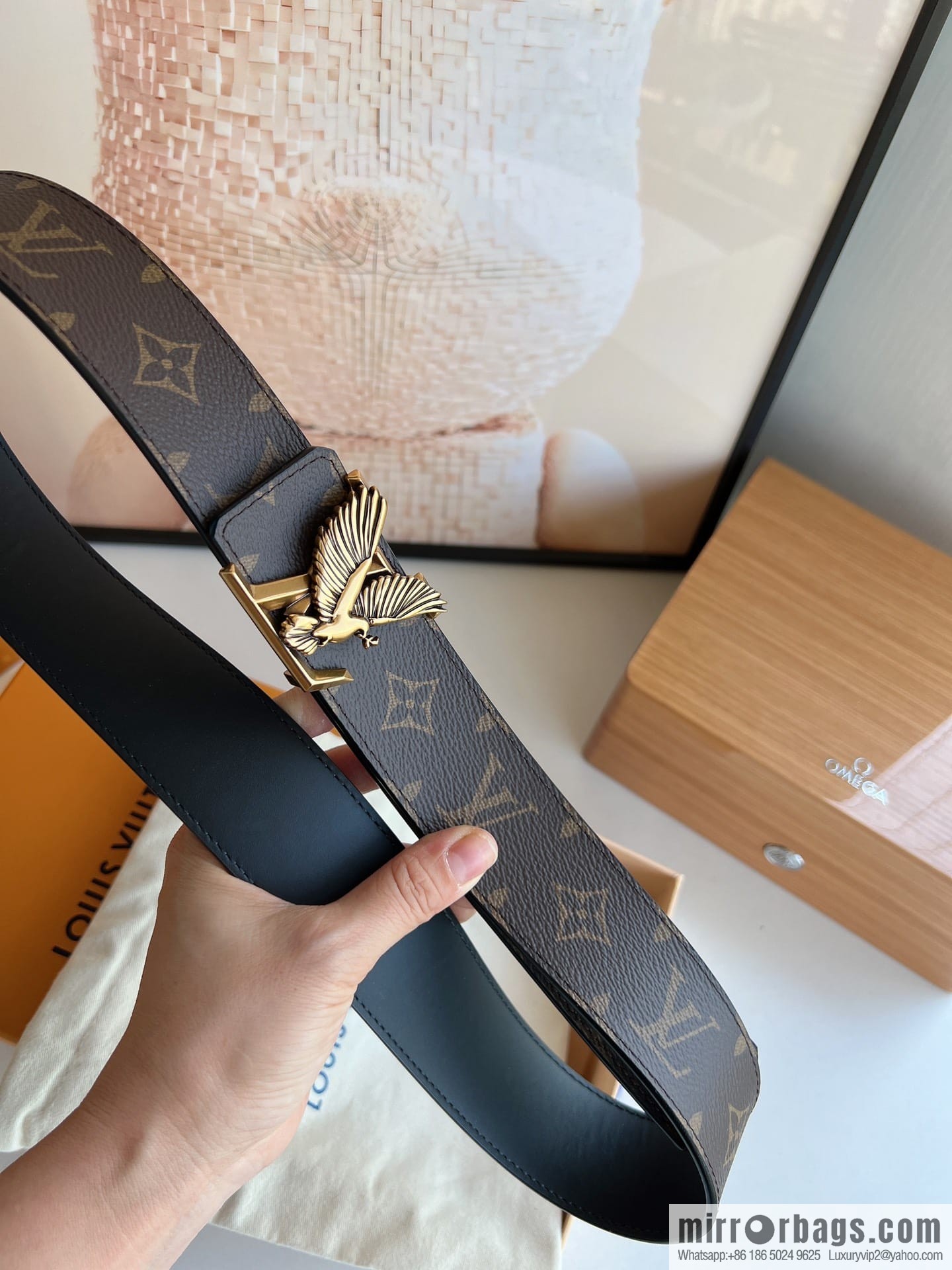 LV/Louis Vuitton, Classic Monogram Dove Double Sided Belt
