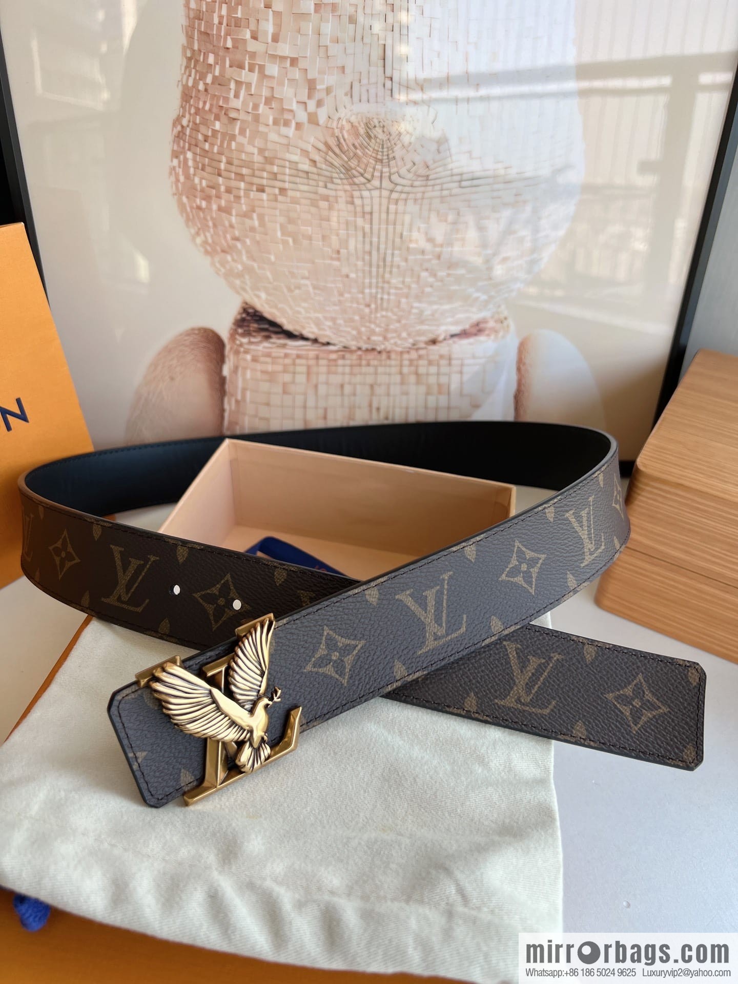 LV/Louis Vuitton, Classic Monogram Dove Double Sided Belt