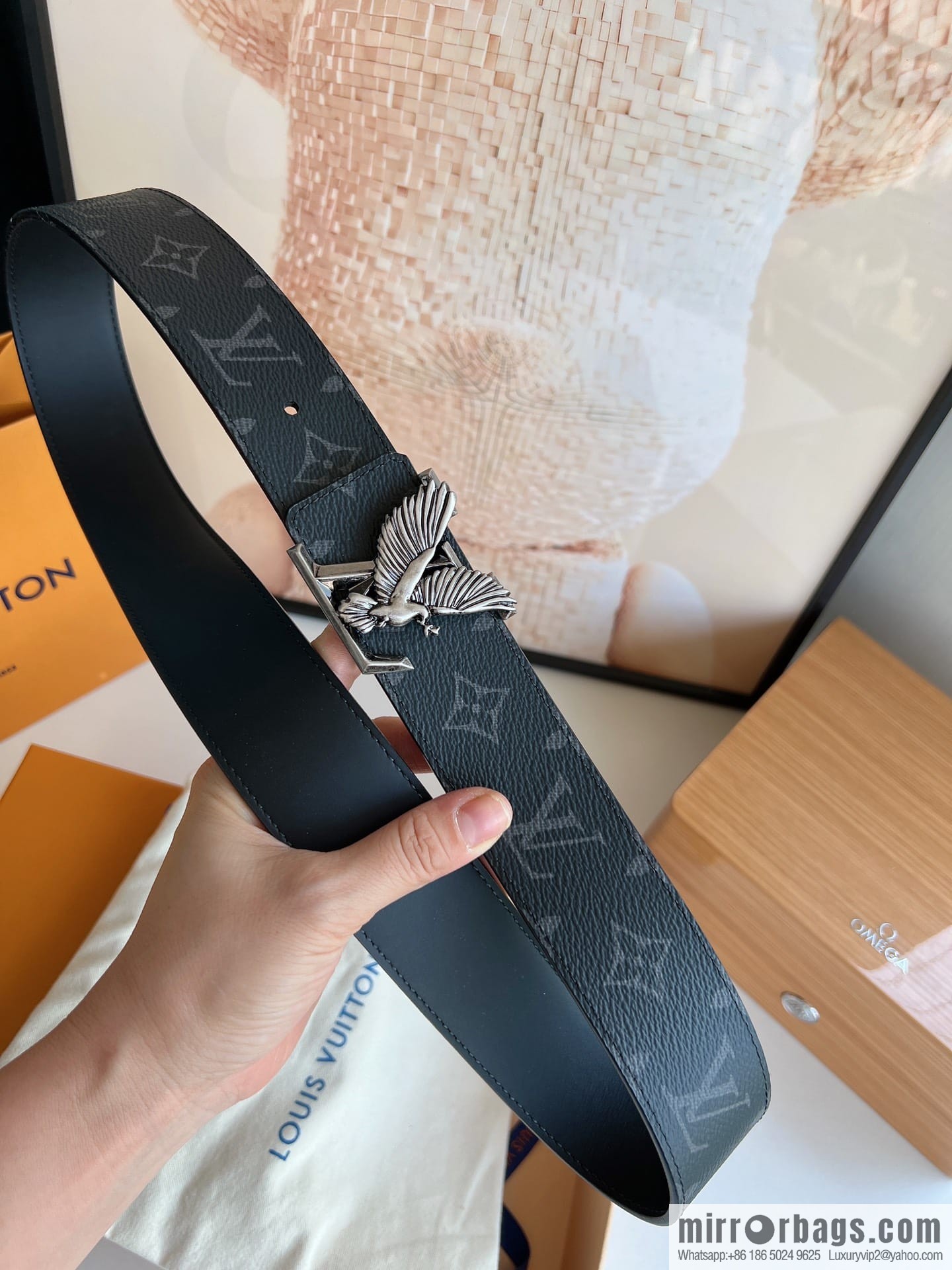 LV/Louis Vuitton, Classic Monogram Dove Double Sided Belt