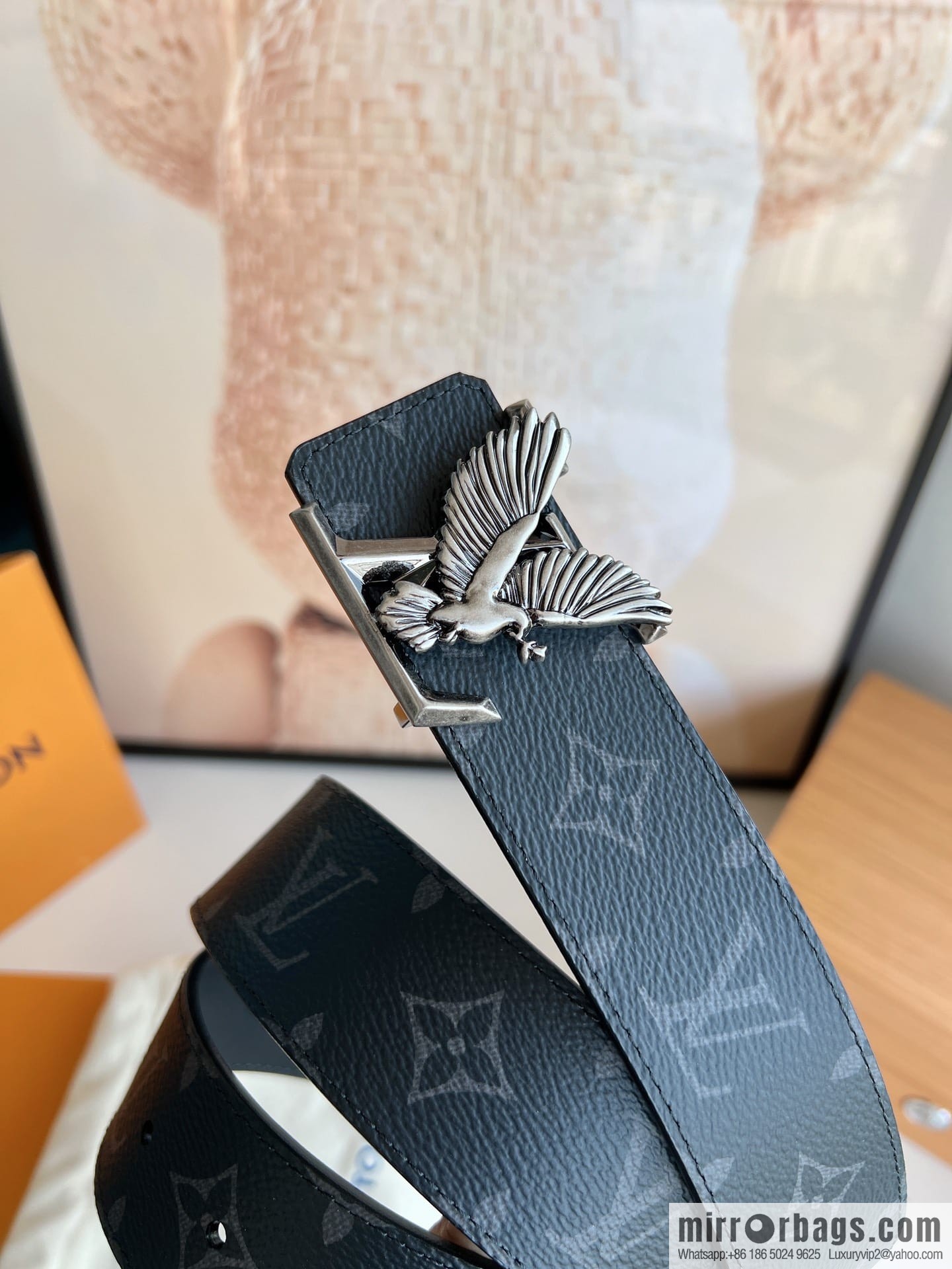 LV/Louis Vuitton, Classic Monogram Dove Double Sided Belt