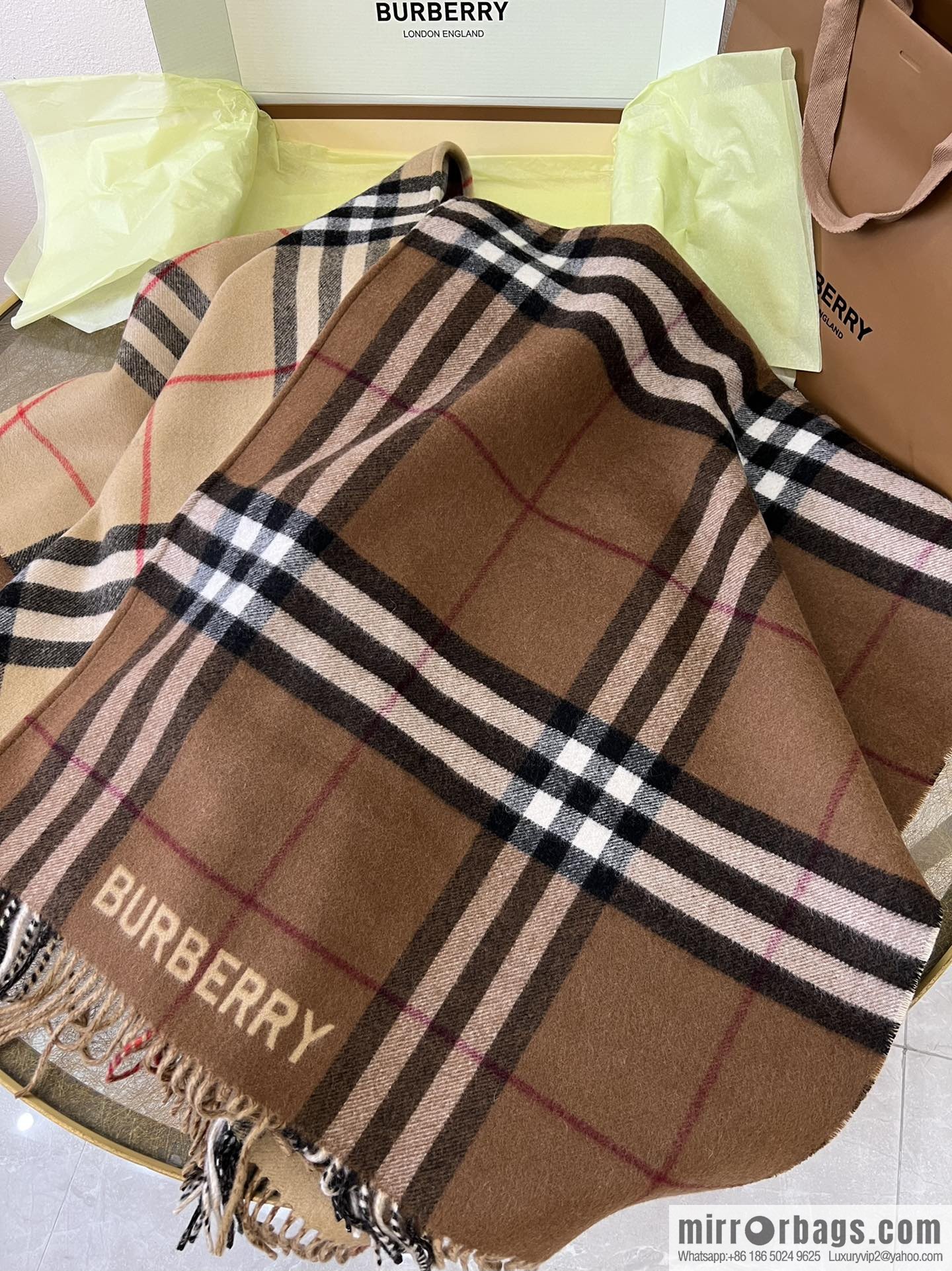 Burberry Burberry Tassel Edge Design Checked Cashmere Cape
