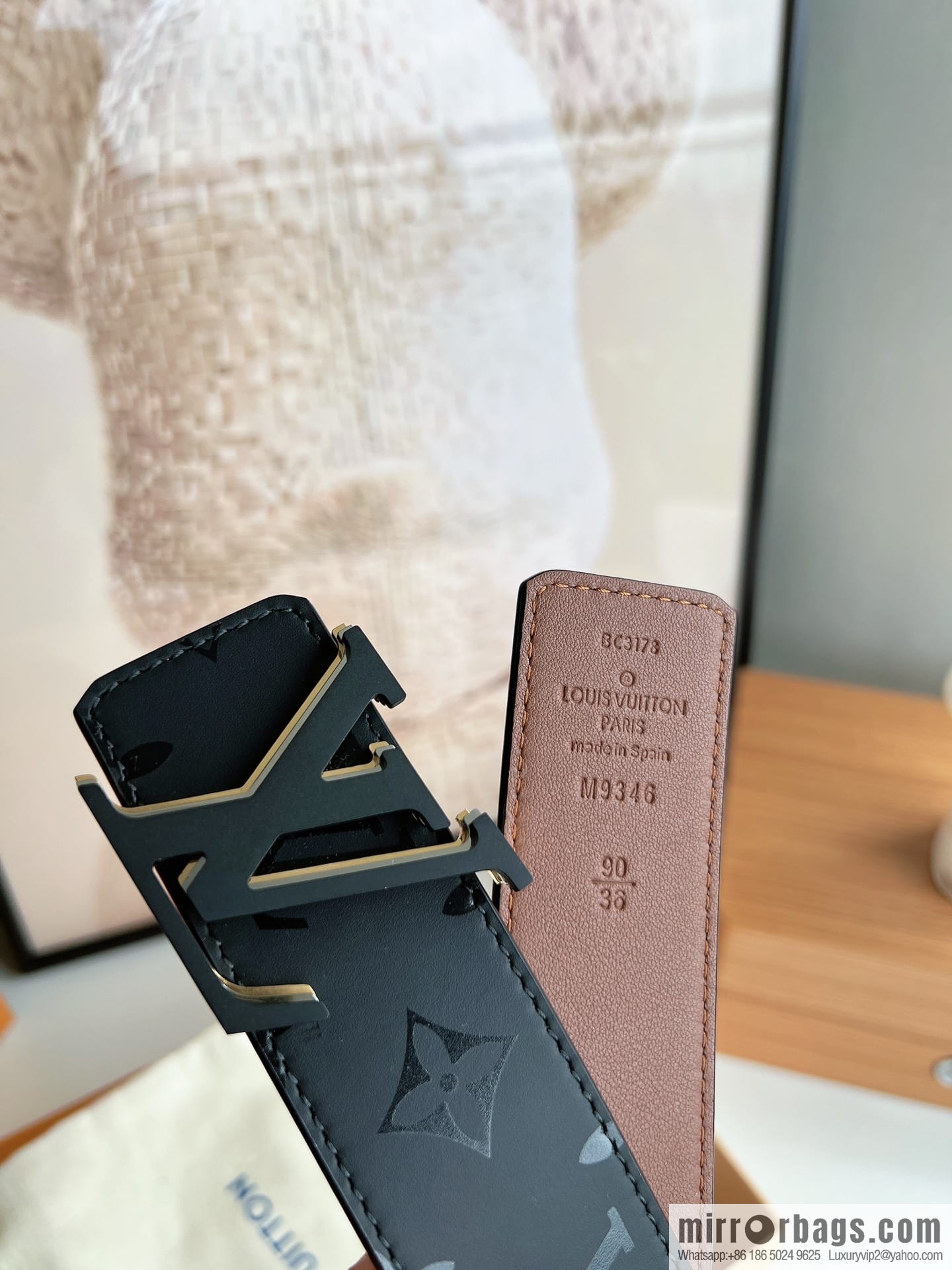 LV/Louis Vuitton, black flower double-sided PYRAMIDE calfskin belt