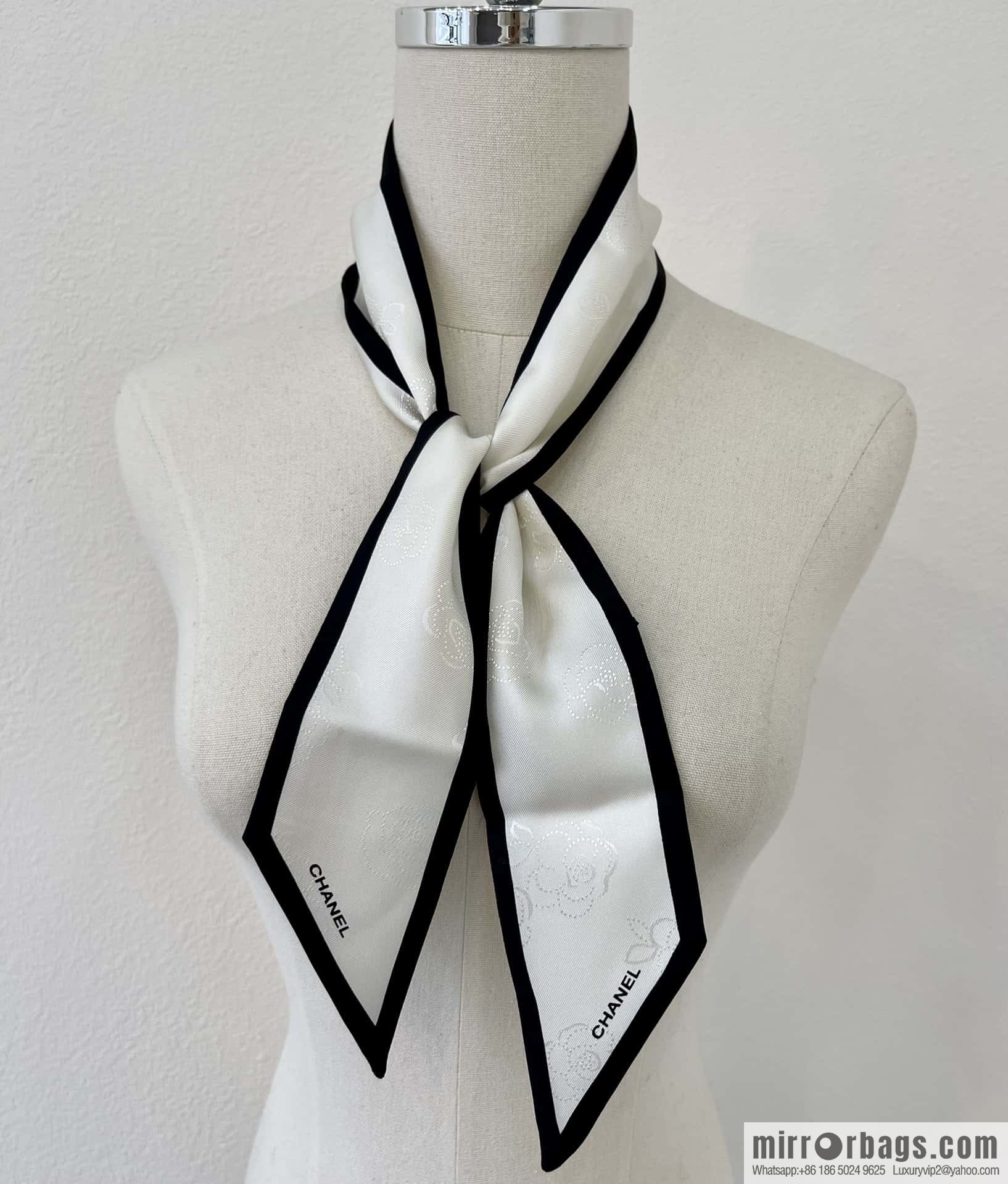 CHANEL CHANEL 100% silk jacquard hair band
