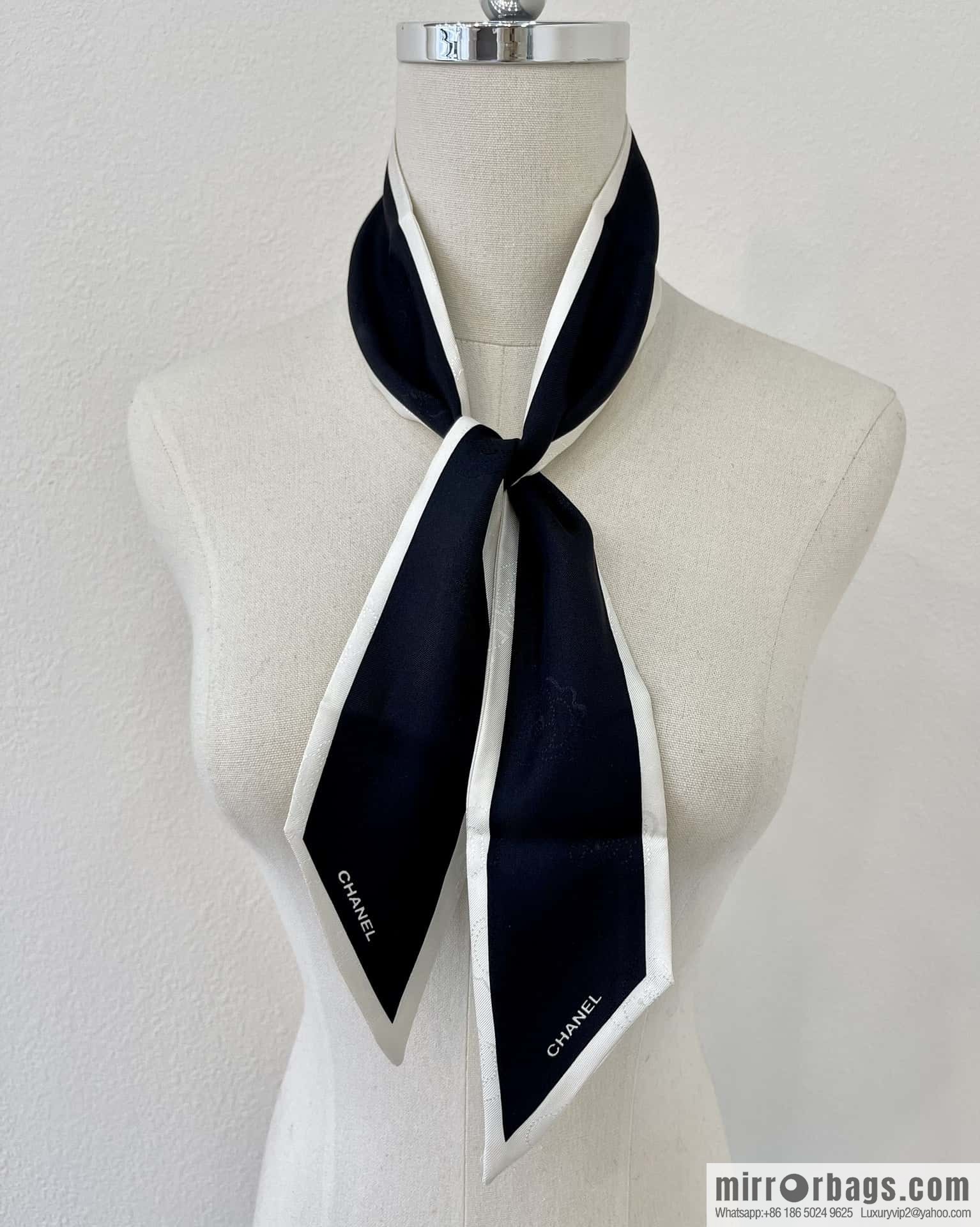 CHANEL CHANEL 100% silk jacquard hair band