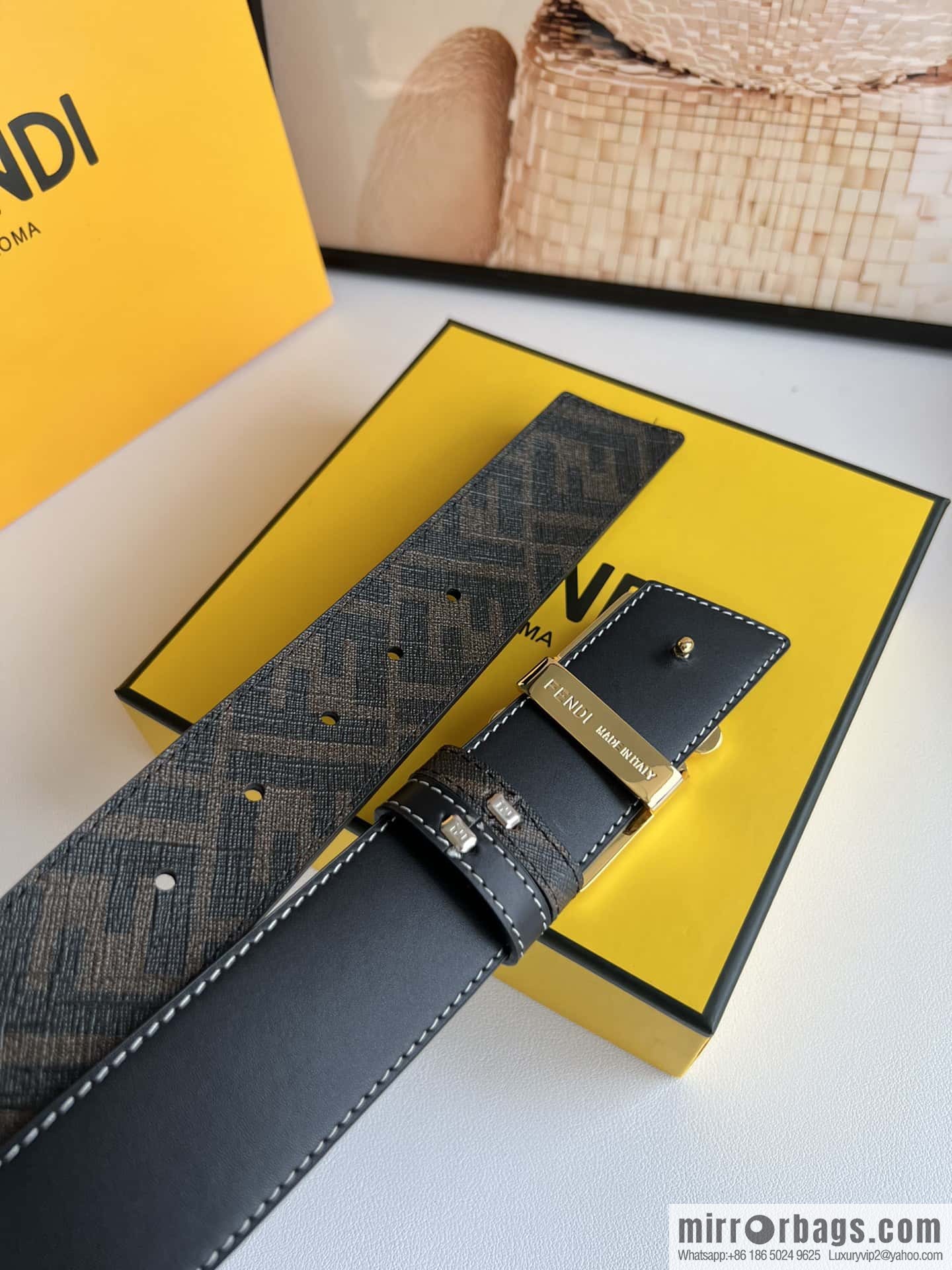 Fendi's latest extraordinary creative gradual change printing double FF cowhide belt