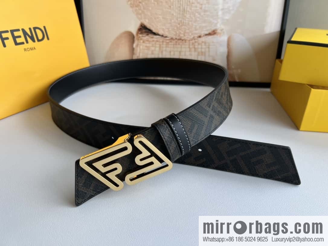 Fendi's latest extraordinary creative gradual change printing double FF cowhide belt