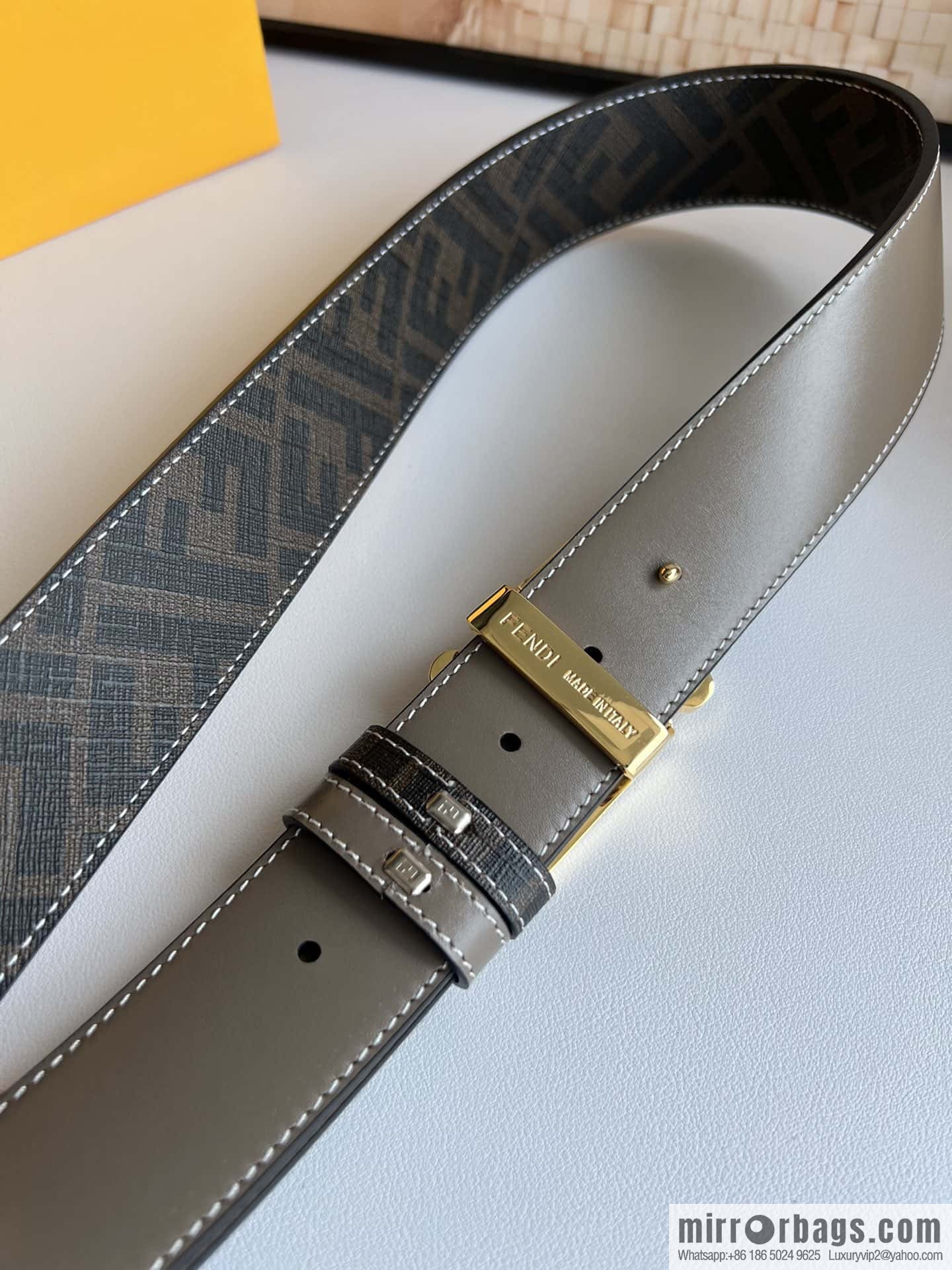 Fendi's latest extraordinary creative gradual change printing double FF cowhide belt