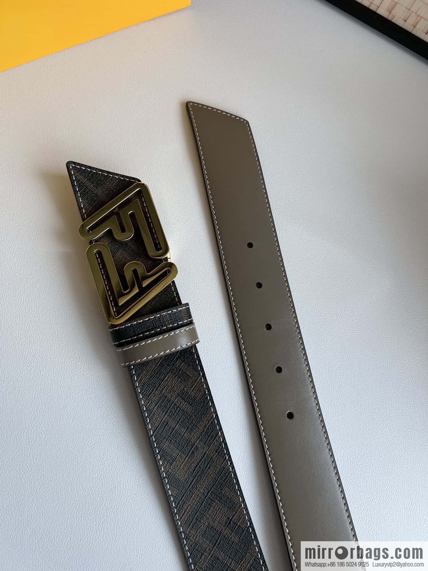 Fendi's latest extraordinary creative gradual change printing double FF cowhide belt