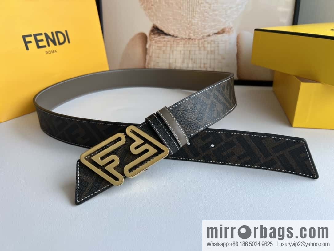 Fendi's latest extraordinary creative gradual change printing double FF cowhide belt