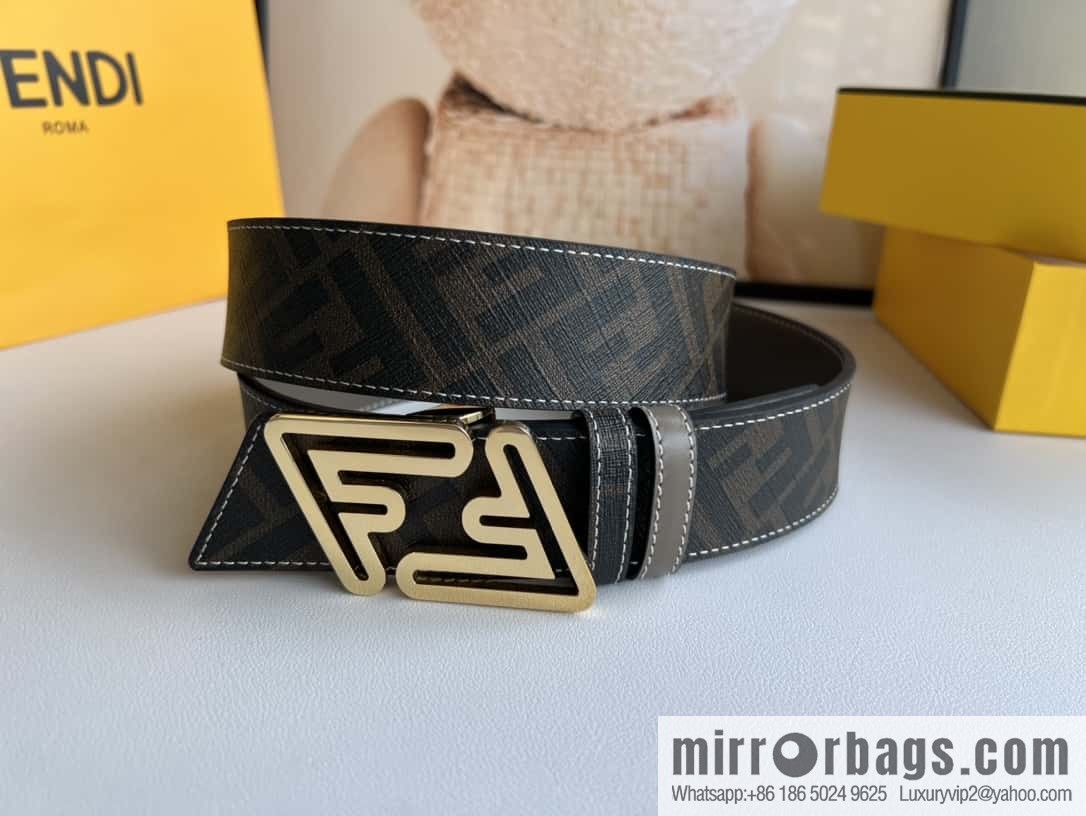 Fendi's latest extraordinary creative gradual change printing double FF cowhide belt