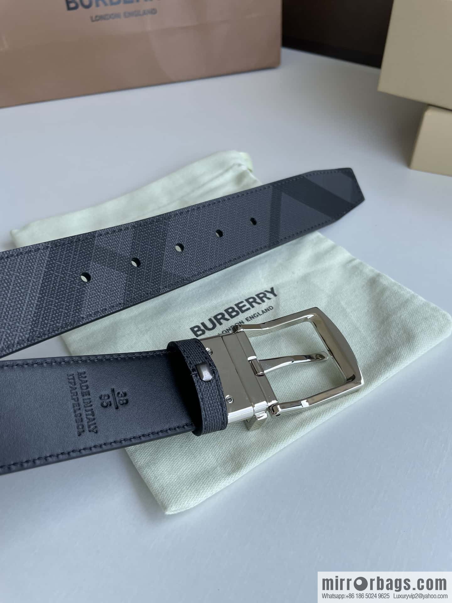 Burberry Classic Plaid British Fashion Element Belt 3.5cm