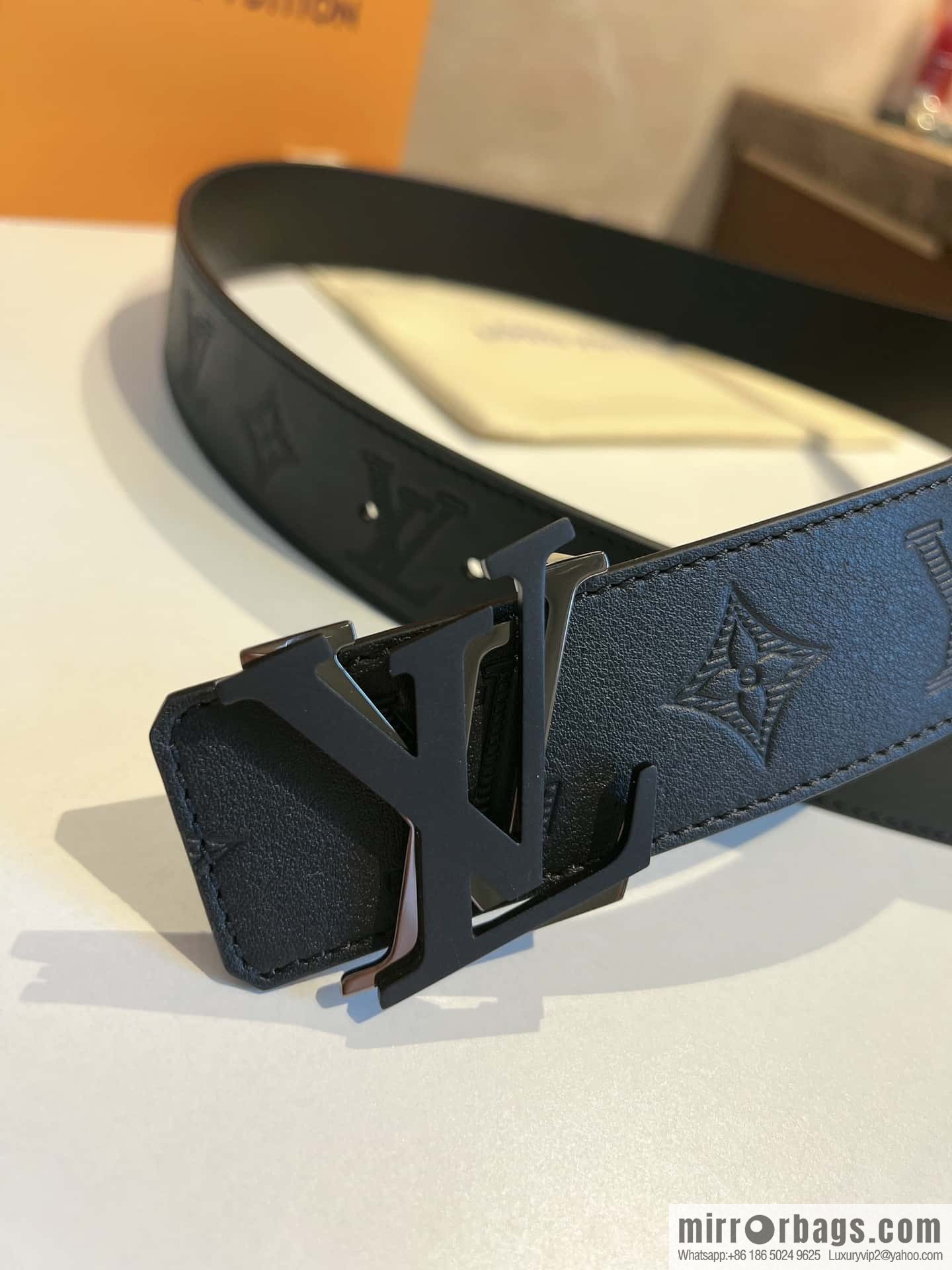 LV/Louis Vuitton LV Shake 40 mm Double Sided Belt