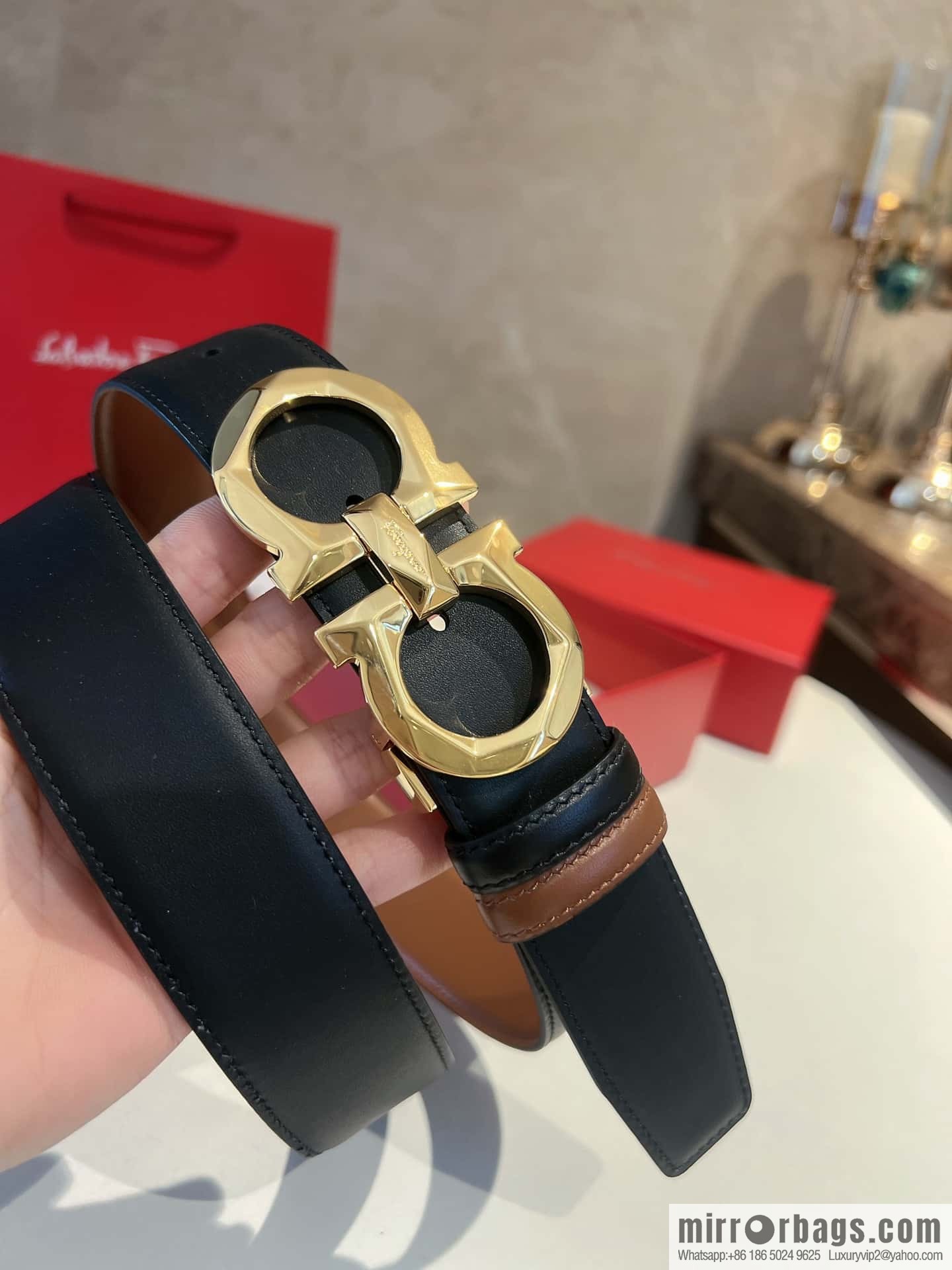 Ferragamo Ferragamo, Exquisite 8-Figure Rhombus Metal Buckle Men's Textured Belt