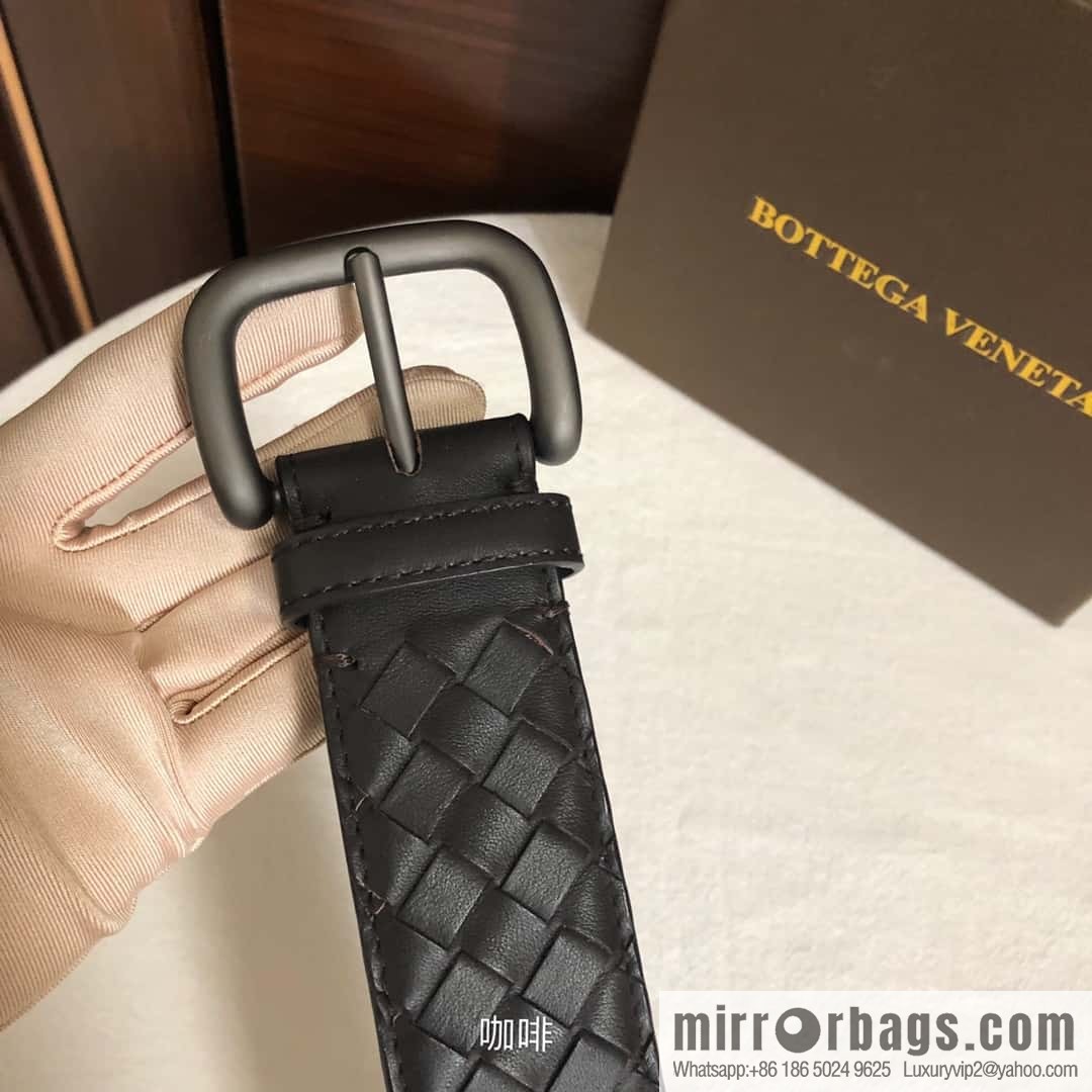 Bottega Veneta Butterfly Home, top layer cowhide woven 3.8cm classic color pin buckle belt