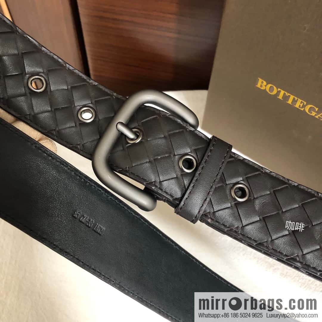 Bottega Veneta Butterfly Home, top layer cowhide woven 3.8cm classic color pin buckle belt