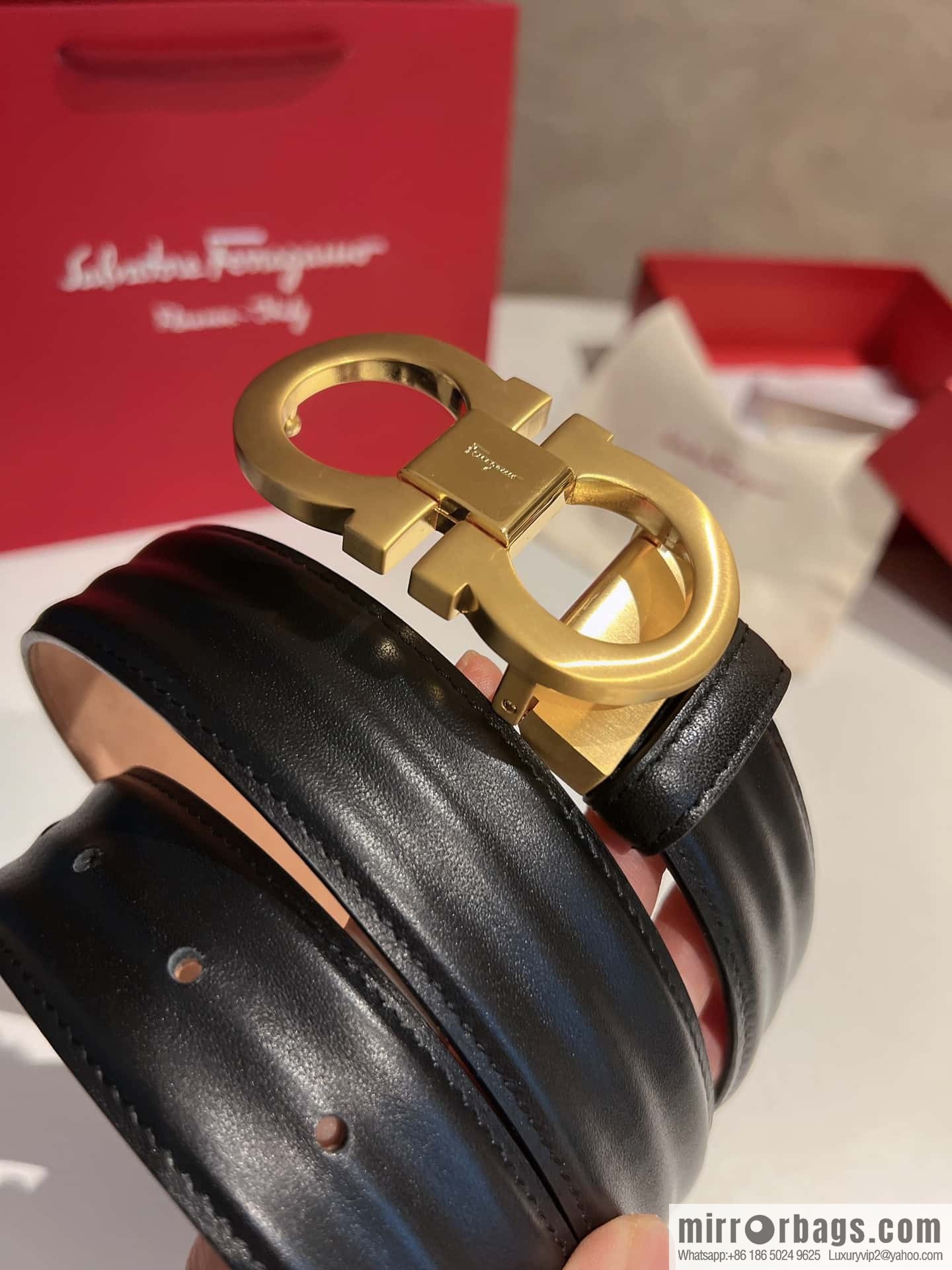 Ferragamo Ferragamo, boutique 8-character counter version, metal buckle 3.5cm belt